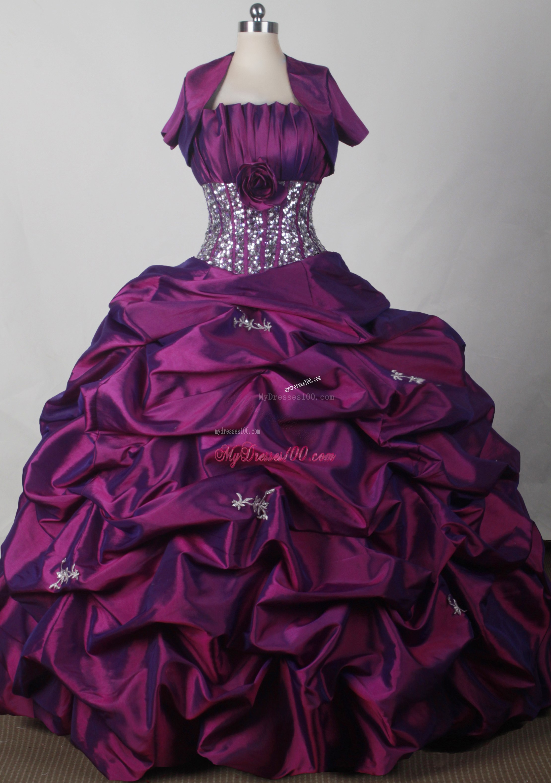 Jacket Pick-ups and Sequins Decorate Purple Dresses 16