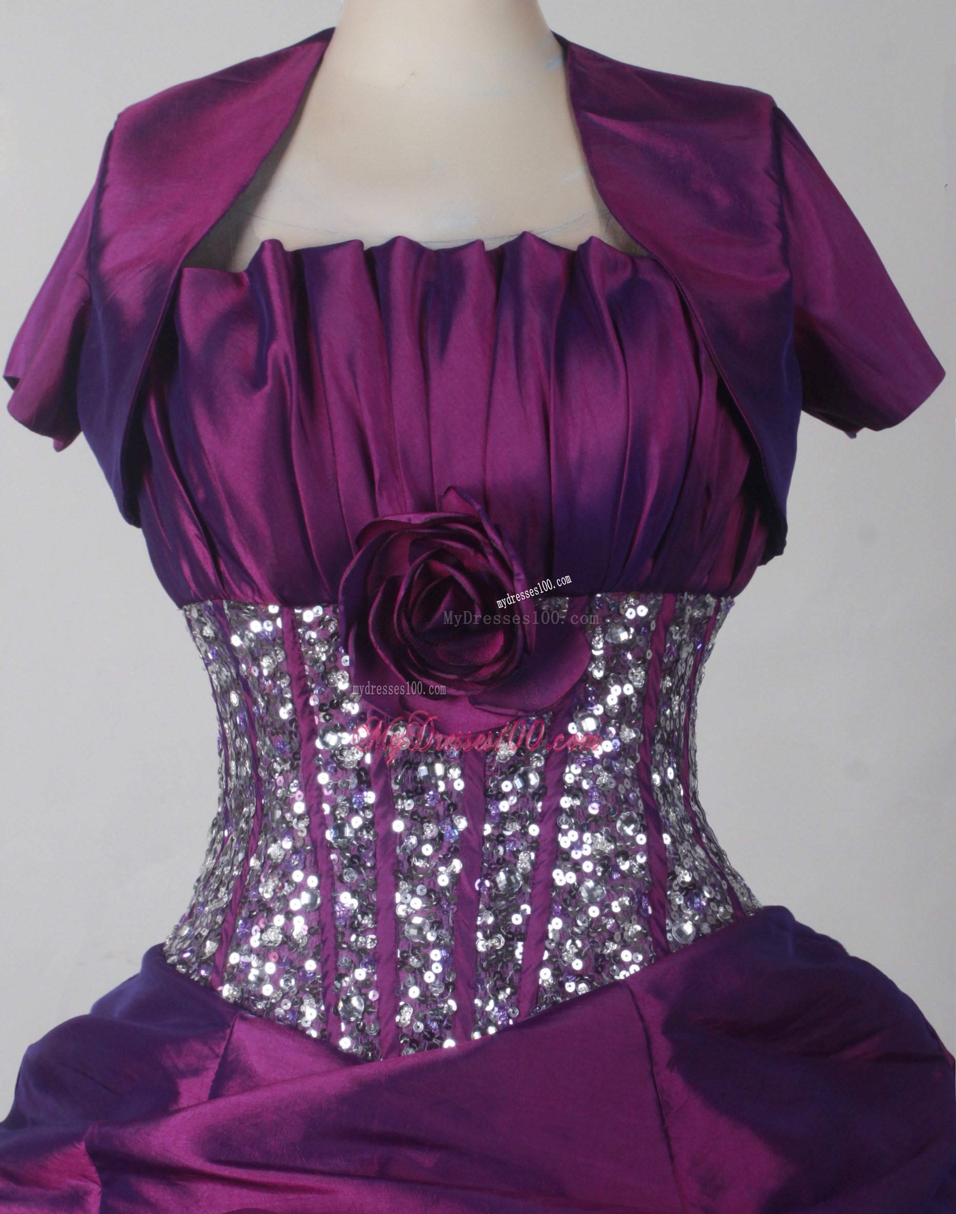 Jacket Pick-ups and Sequins Decorate Purple Dresses 16