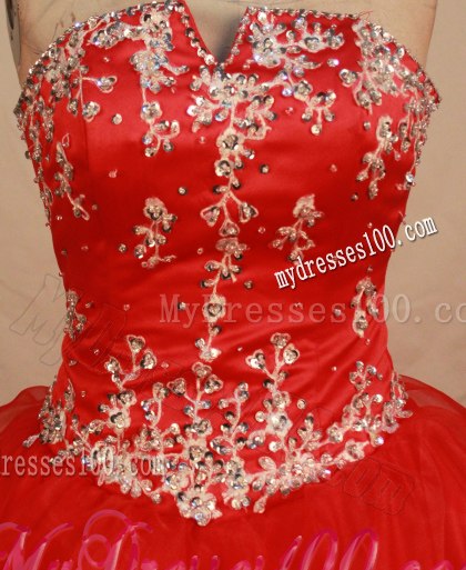 Traditional Red Quinceanera Dresses Appliques Floor Length Pick ups