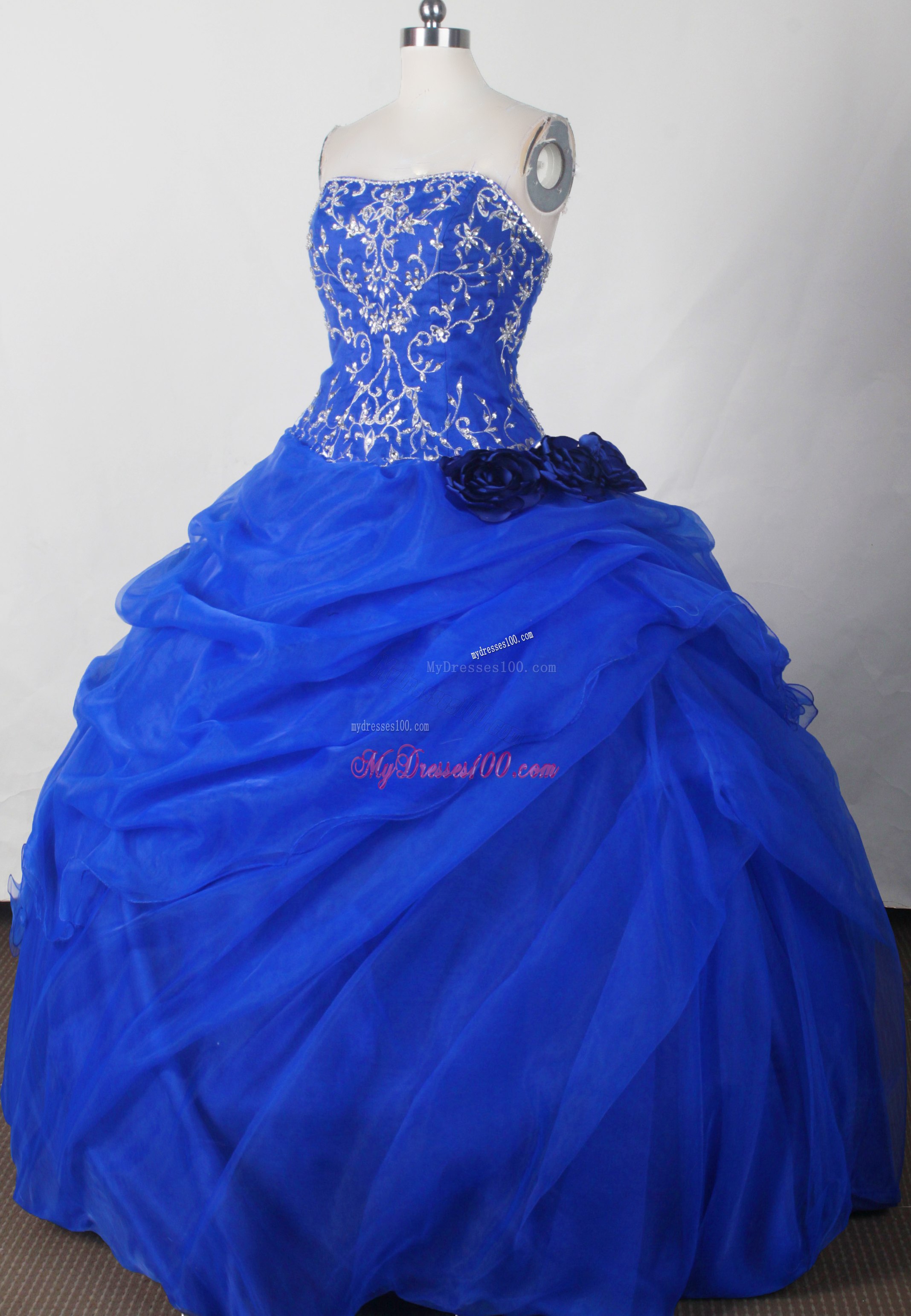 Blue Ruffles Puffy Quinceanera Dresses with Bowknot and Crystal