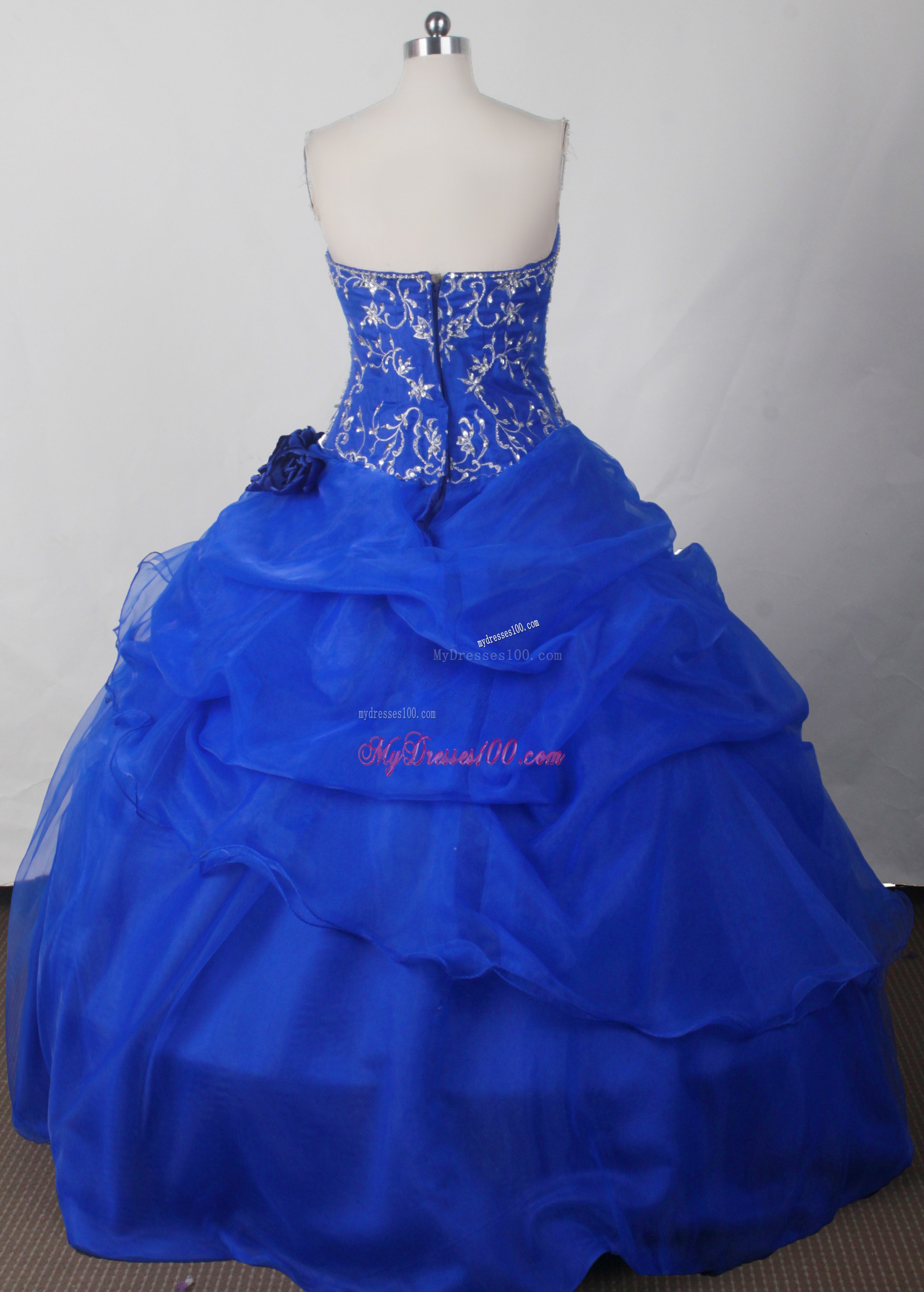 Blue Ruffles Puffy Quinceanera Dresses with Bowknot and Crystal