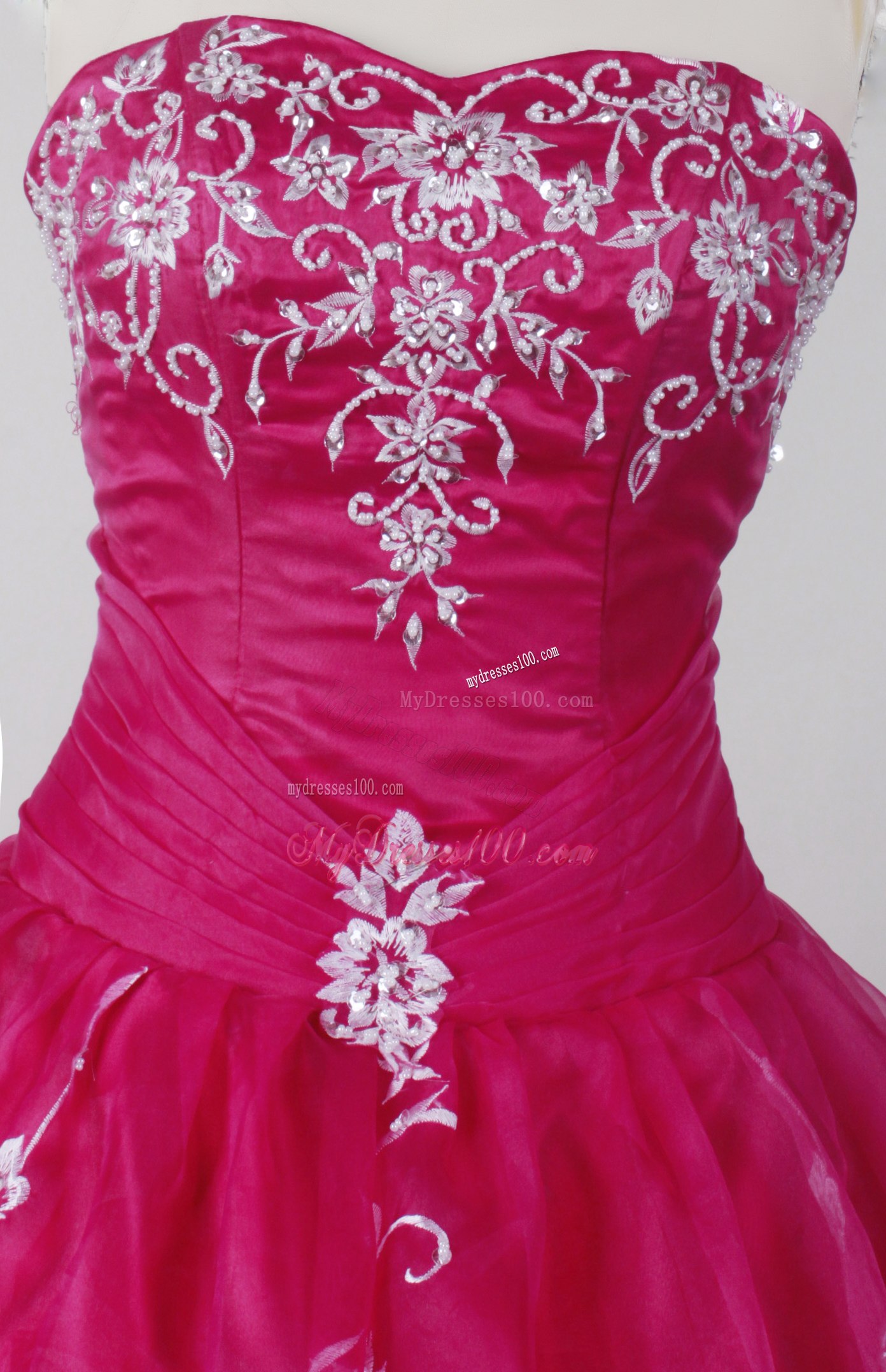 Beautiful Appliqued Sweet 15 Quinceanera Dress in Magenta