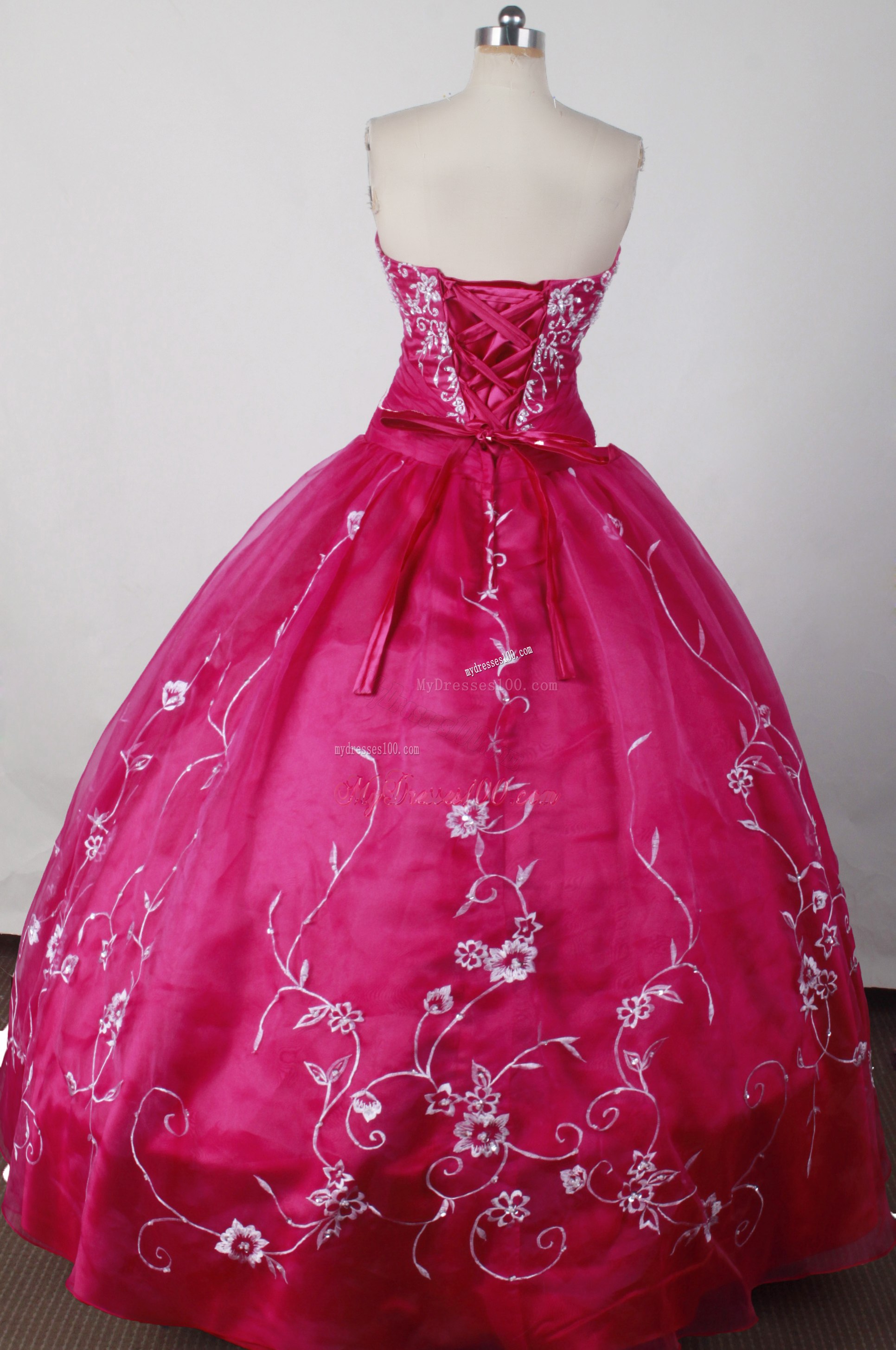 Beautiful Appliqued Sweet 15 Quinceanera Dress in Magenta