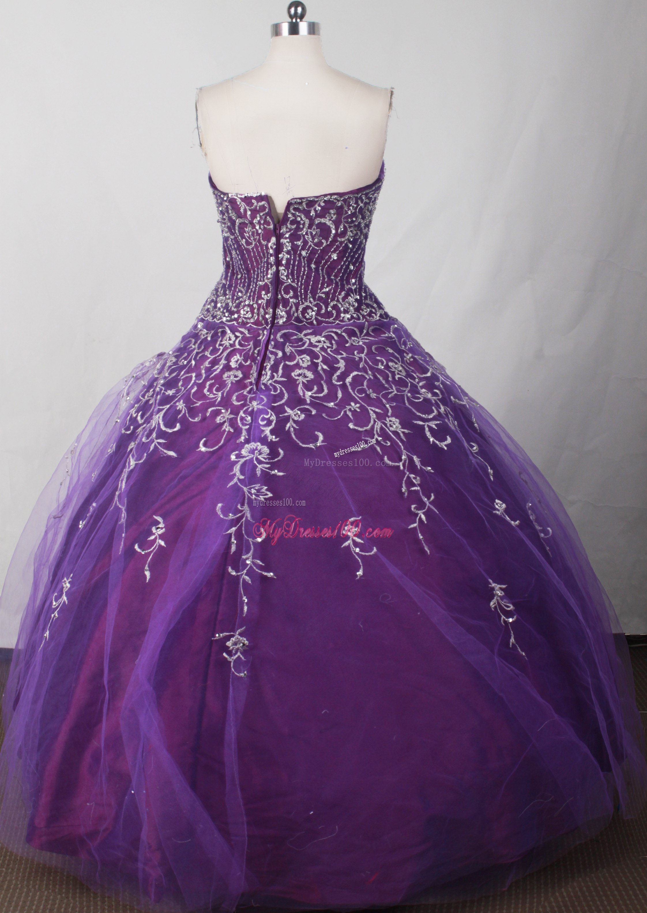 Purple Puffy Ball Gown Quince Dresses with Pretty Embroidery
