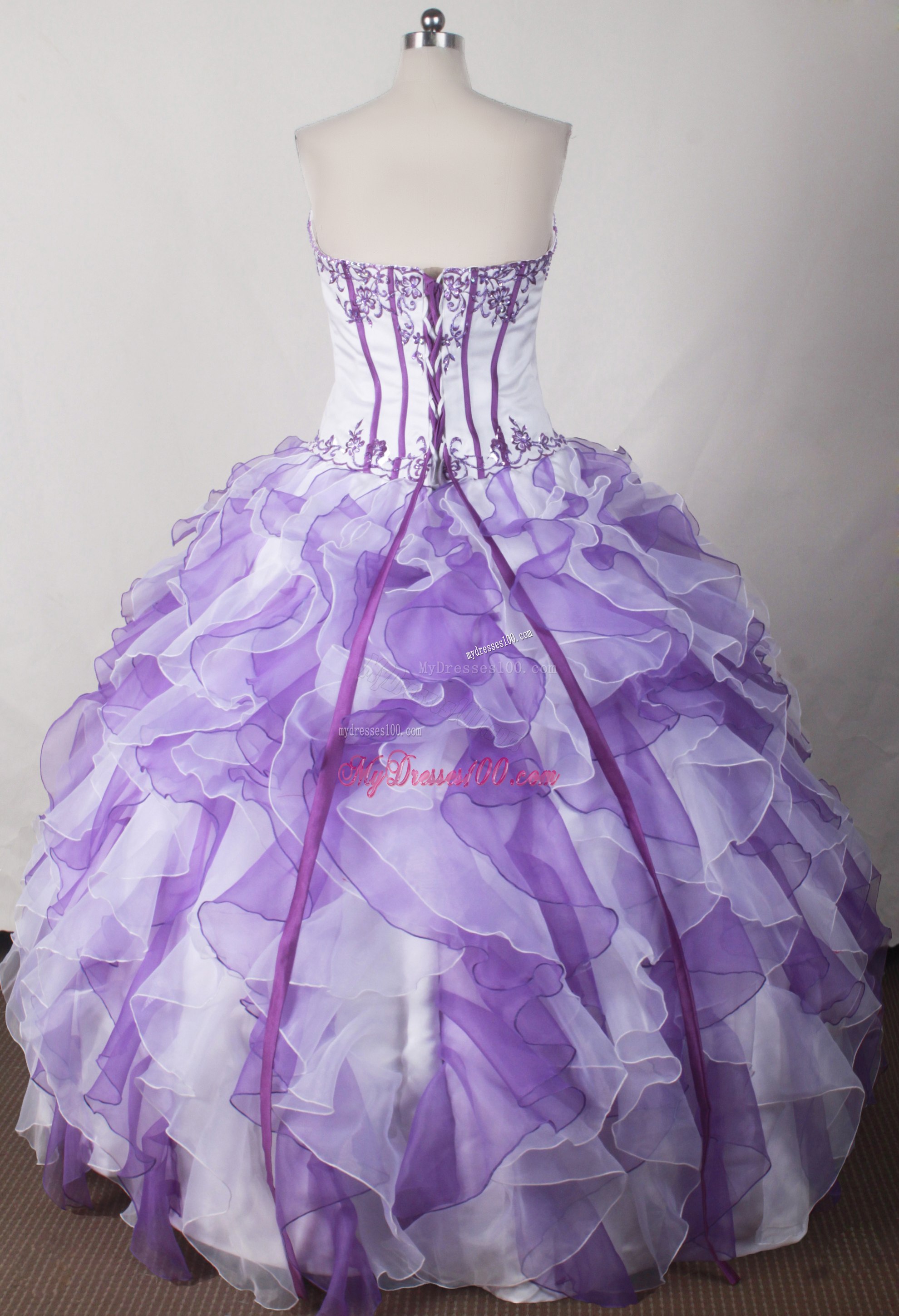 Pretty Embroidery Bodice and Puffy Ruffles Dresses for Quince