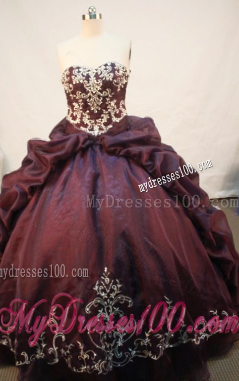 Unique Sweet 16 Dresses with Beaded Embroideries and Pick-ups Sweep Train
