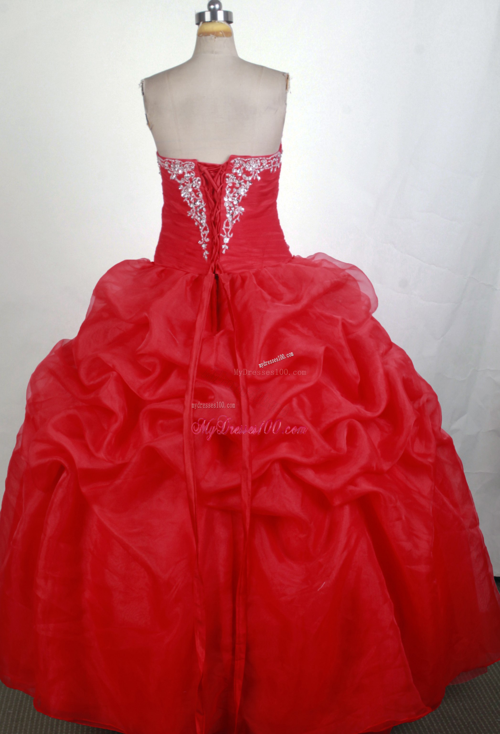 Ruching and Ruffles Sweetheart Sweet 15 Dresses in Red with White Appliques
