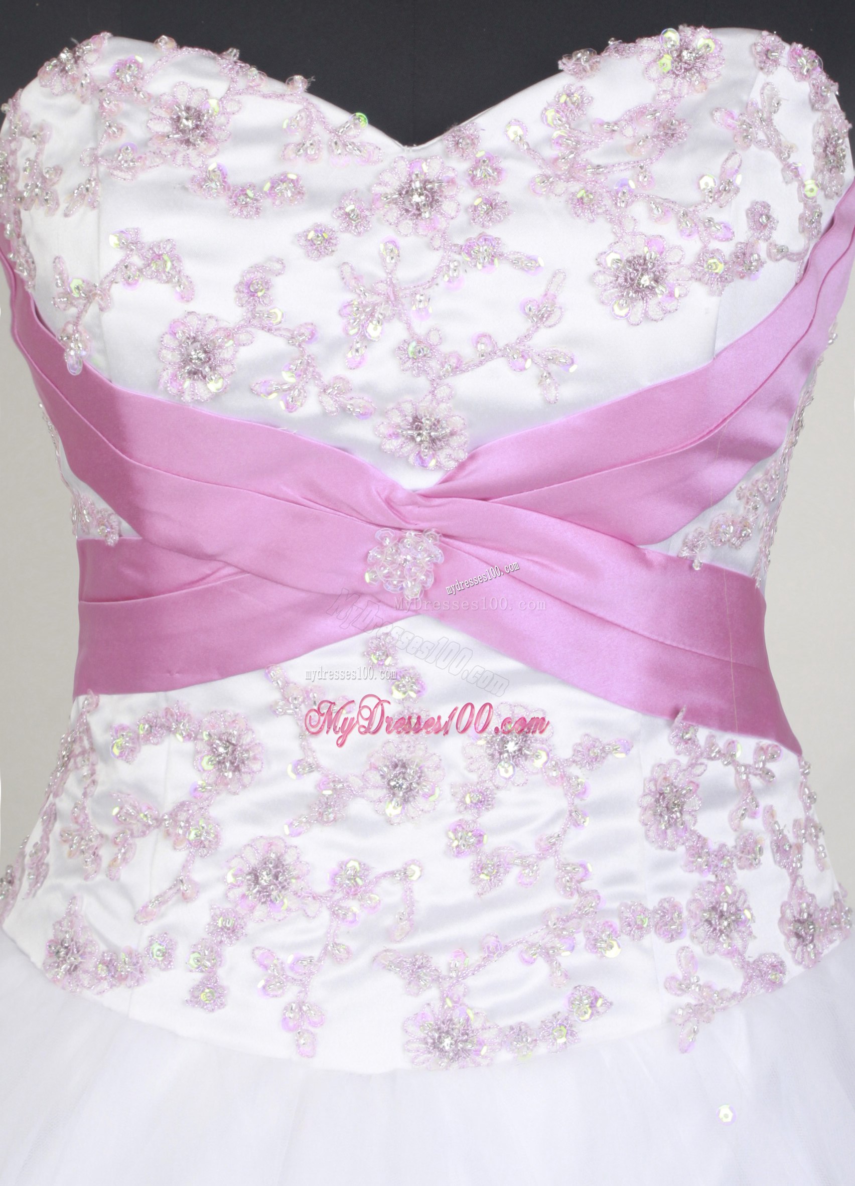 Appliqued Bodice White Ball Gown Tulle Dress for Quinceanera