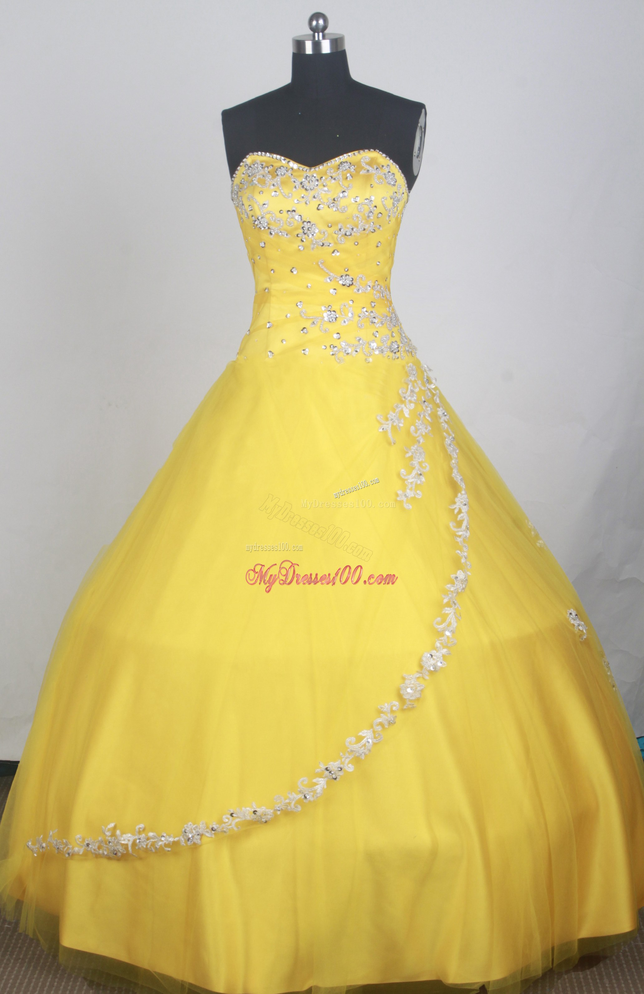 Yellow Dress for Quinceanera with Appliques and Beading