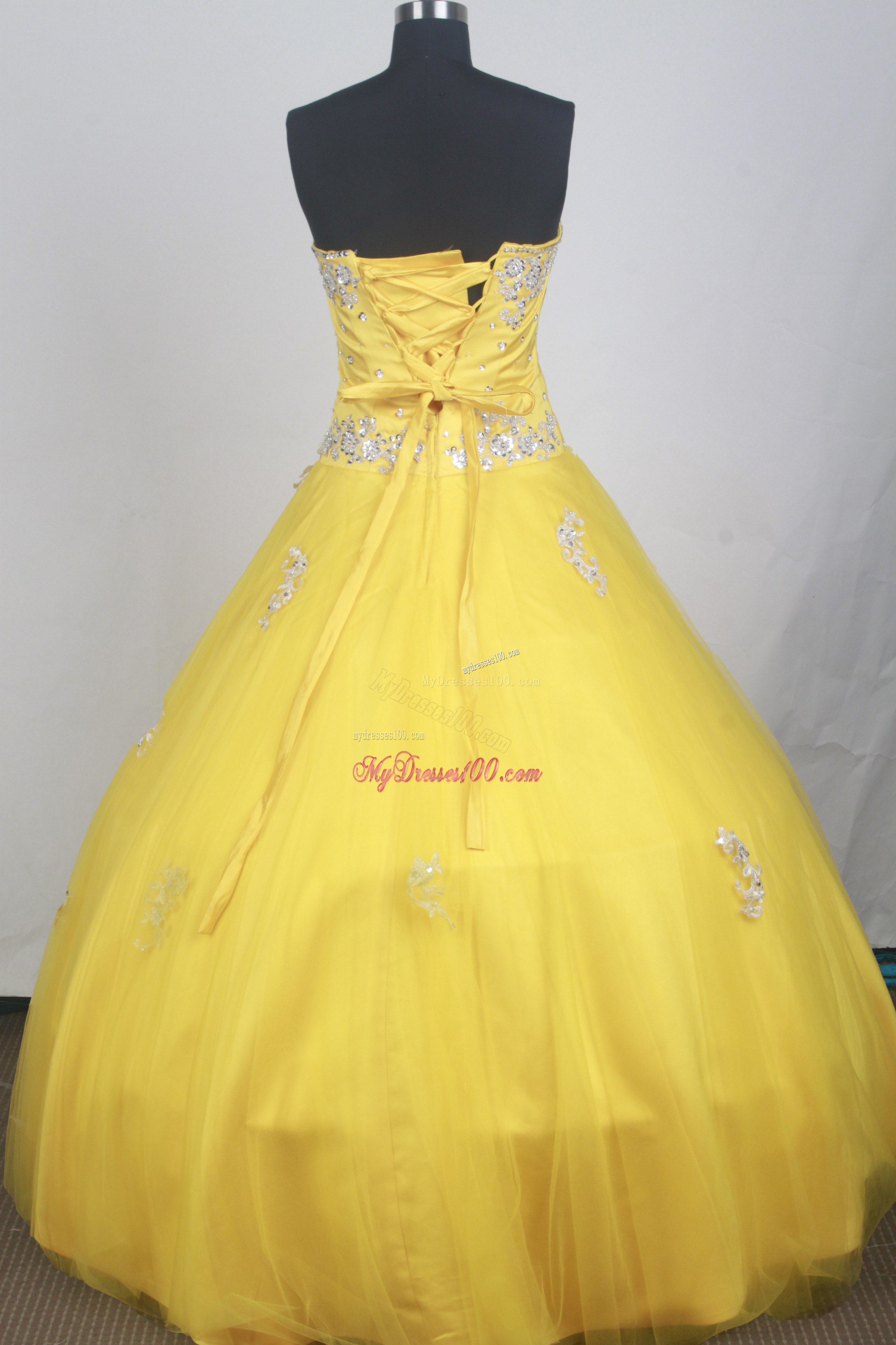 Yellow Dress for Quinceanera with Appliques and Beading