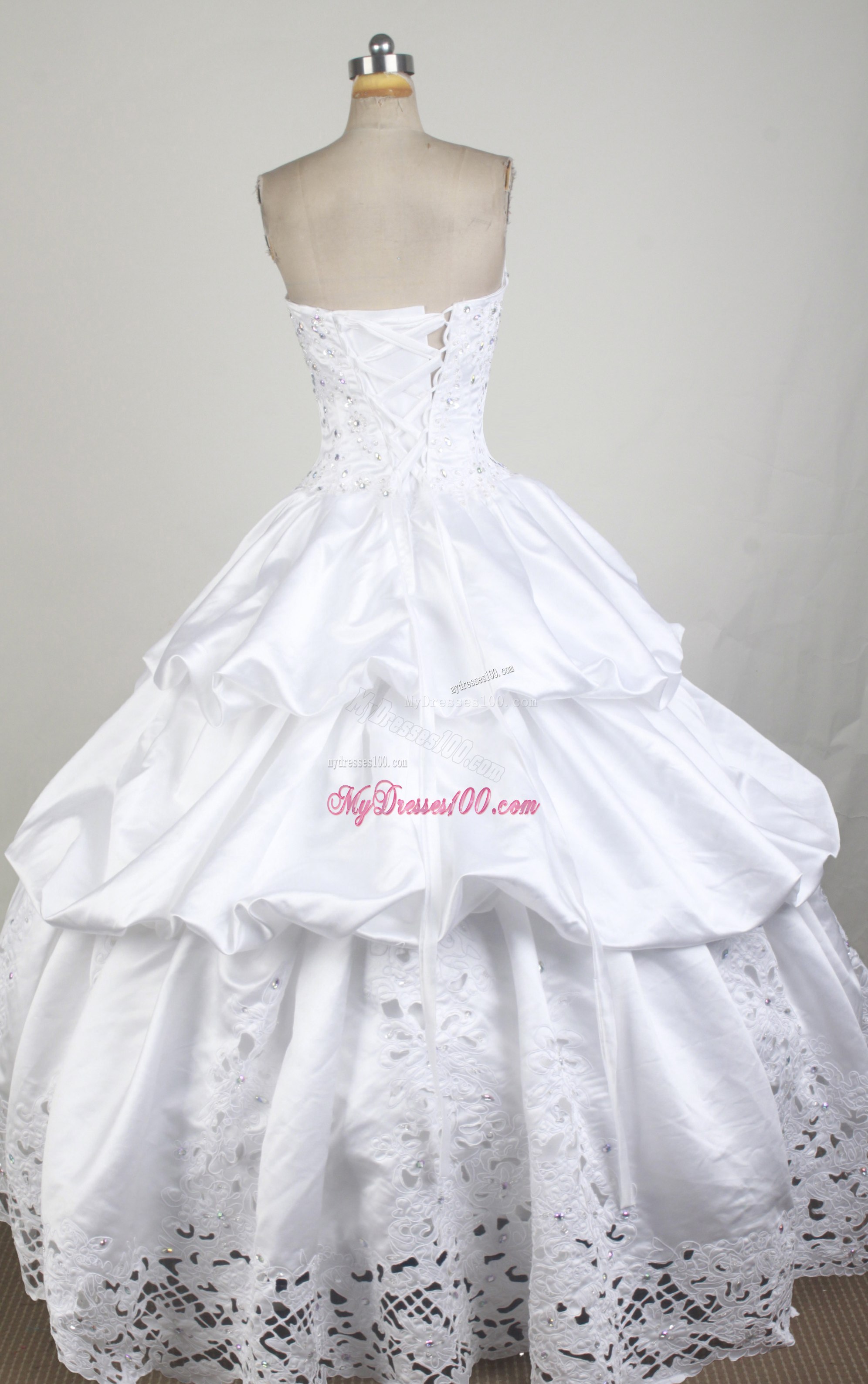 Appliques and Pick-ups Accent White Dress for Quinceanera