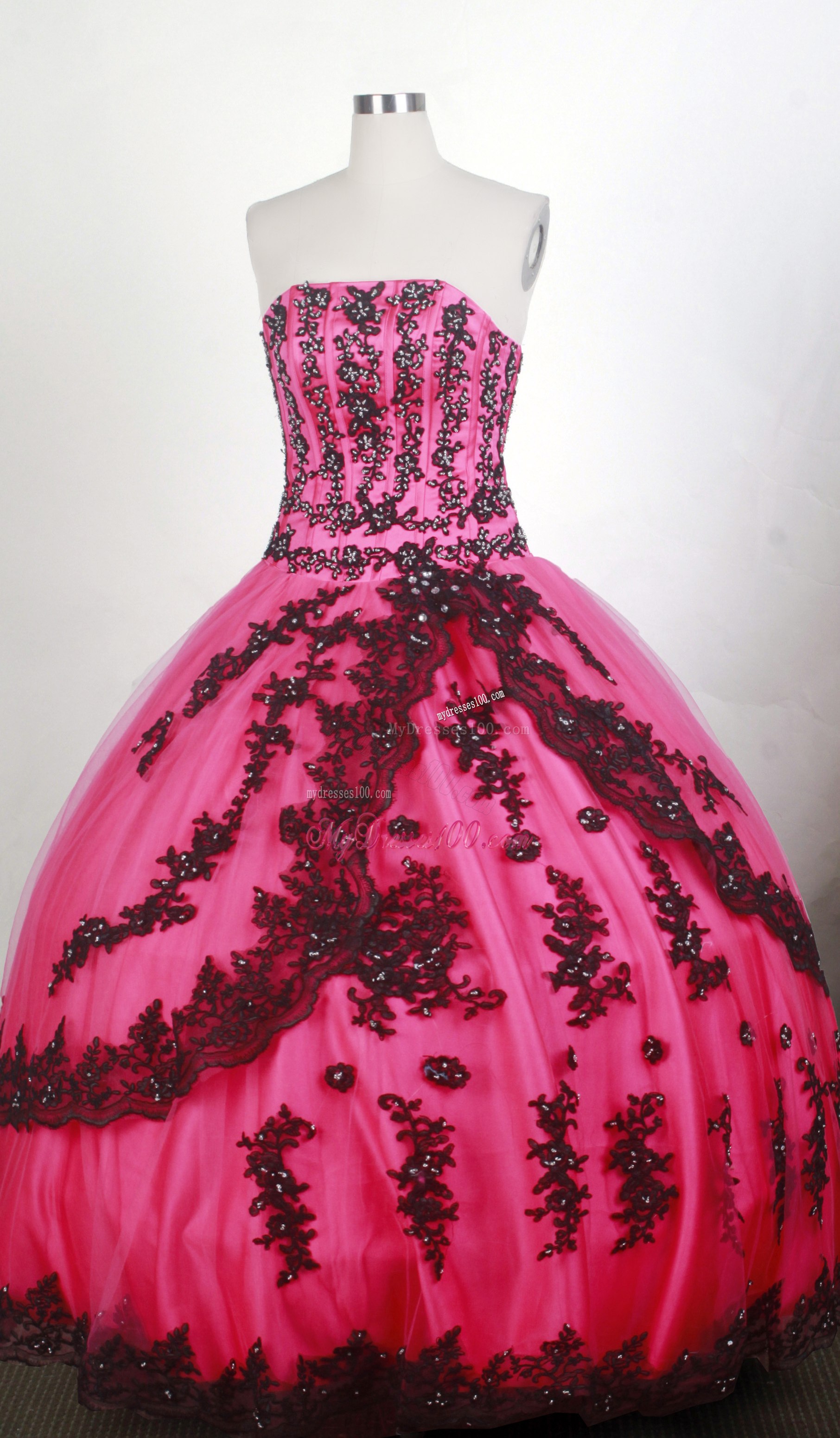 Fashionable Appliques Decorated Sweet 15 Dresses with Slit and Lace Edge