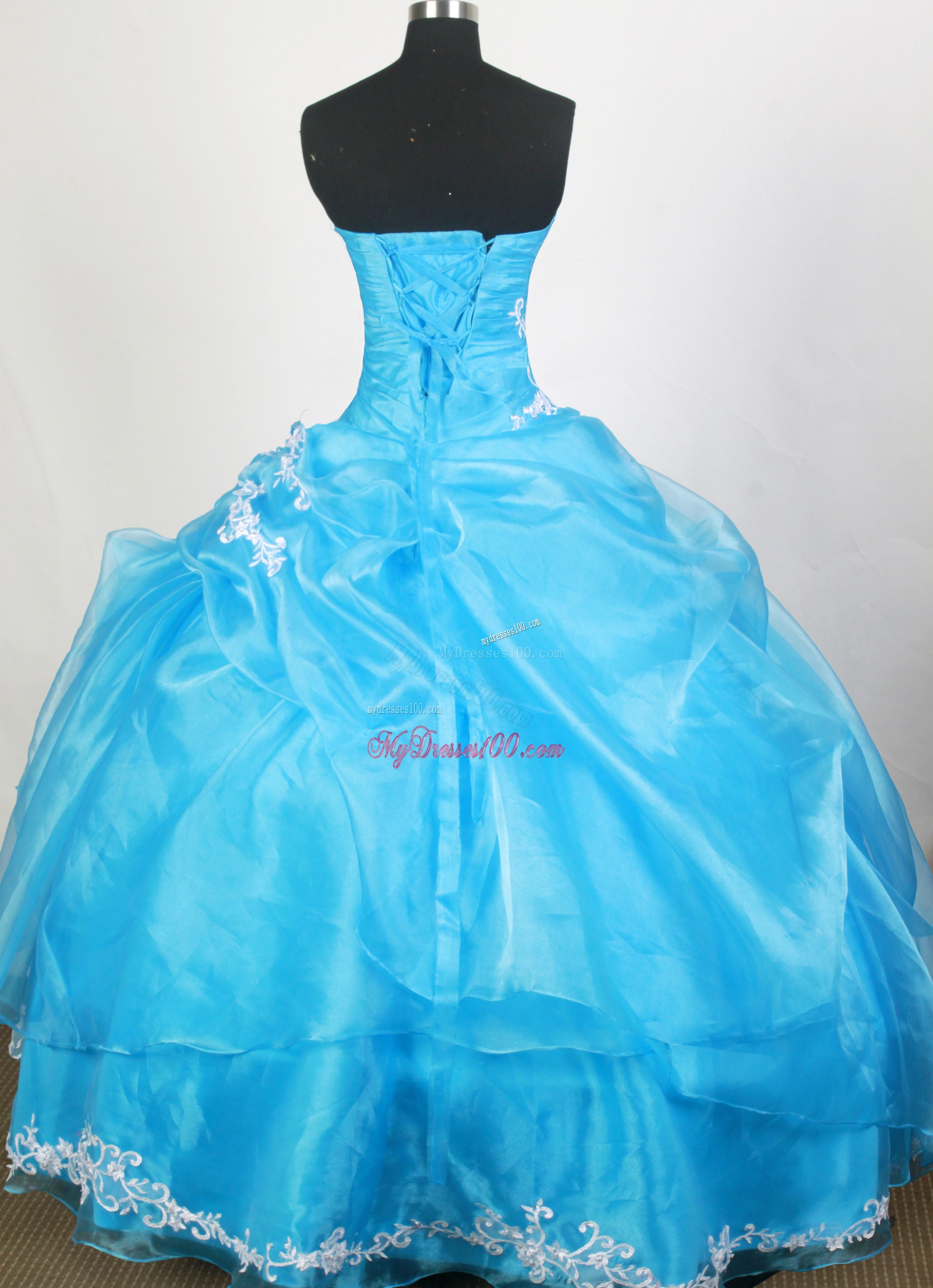 Light Blue Ruching Two Tiers Sweet 16 Dresses with Diamond Embroideries