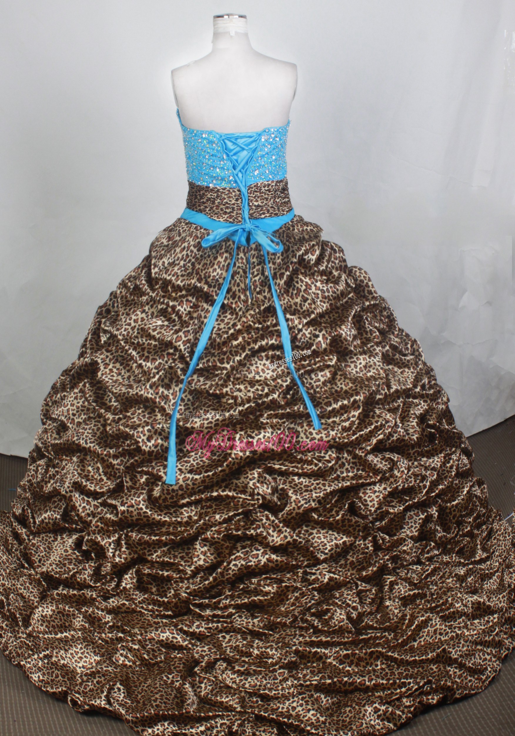 V-cut Neck Pick-ups Blue Brush Dresses 16 with Leopard Print
