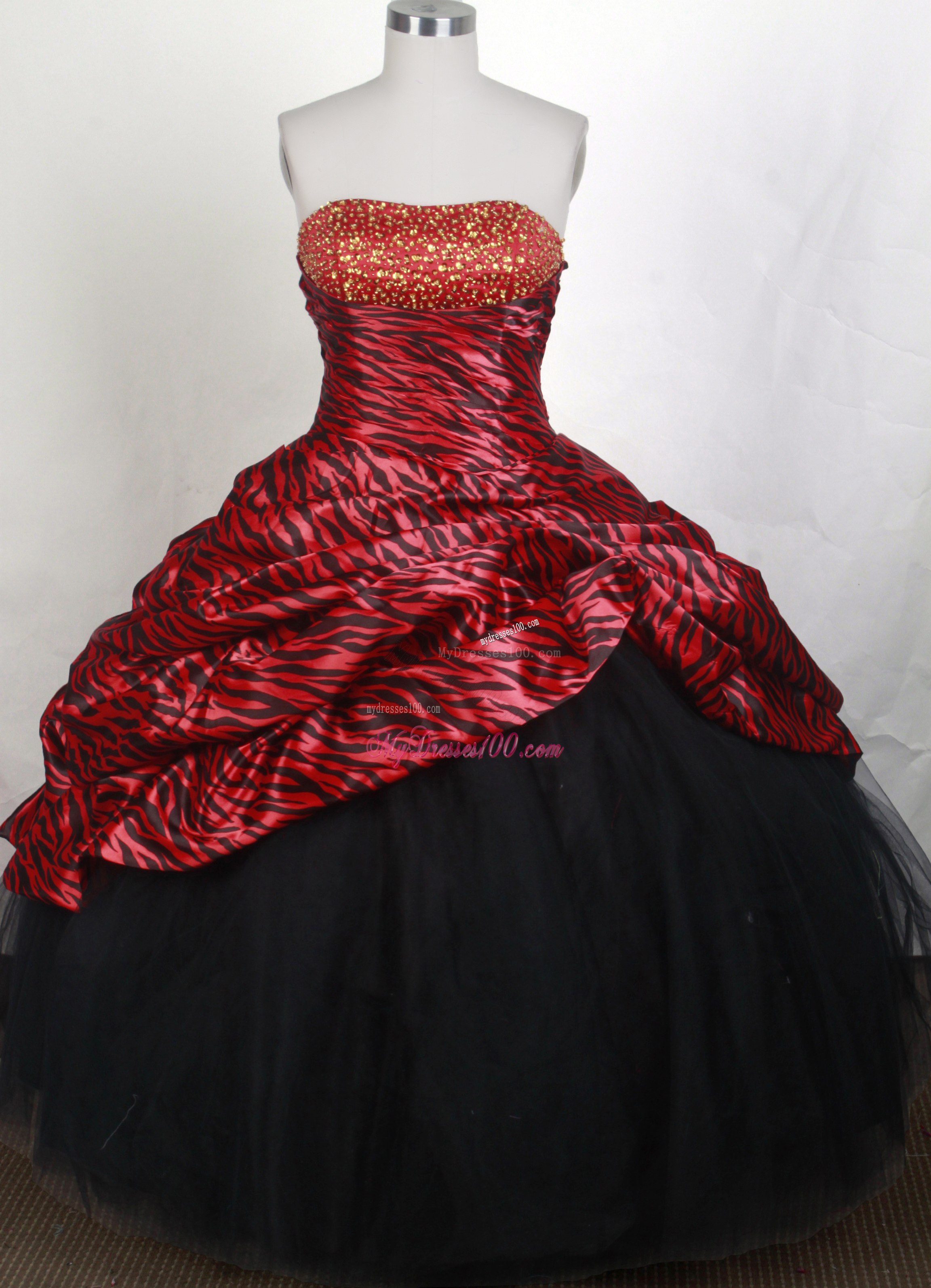 Beading Pick-ups Sweet 16 Dresses with Red and Black Zabra Print