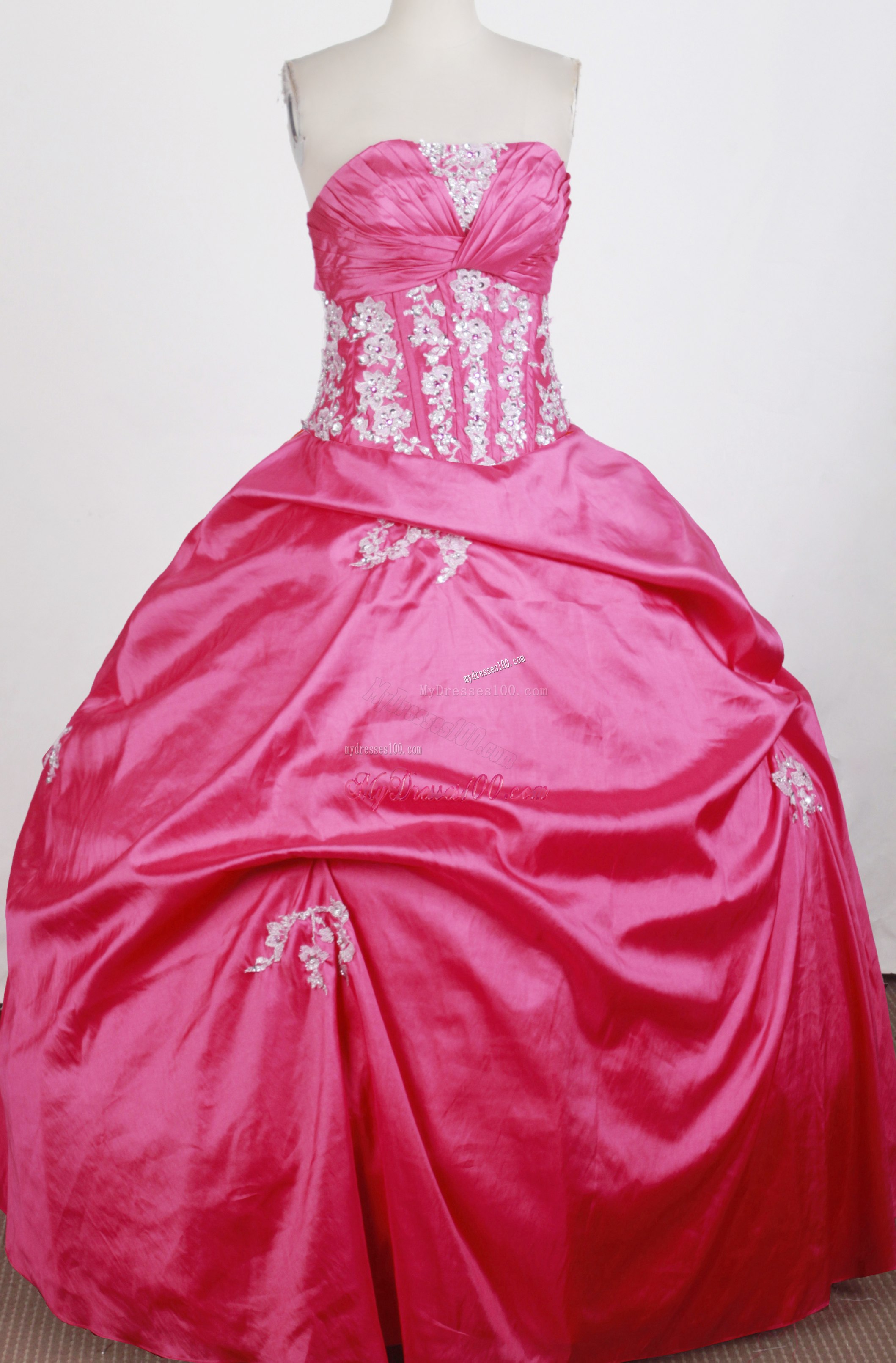 Ruching and Diamonds Decorated Dress for Quince with White Appliques