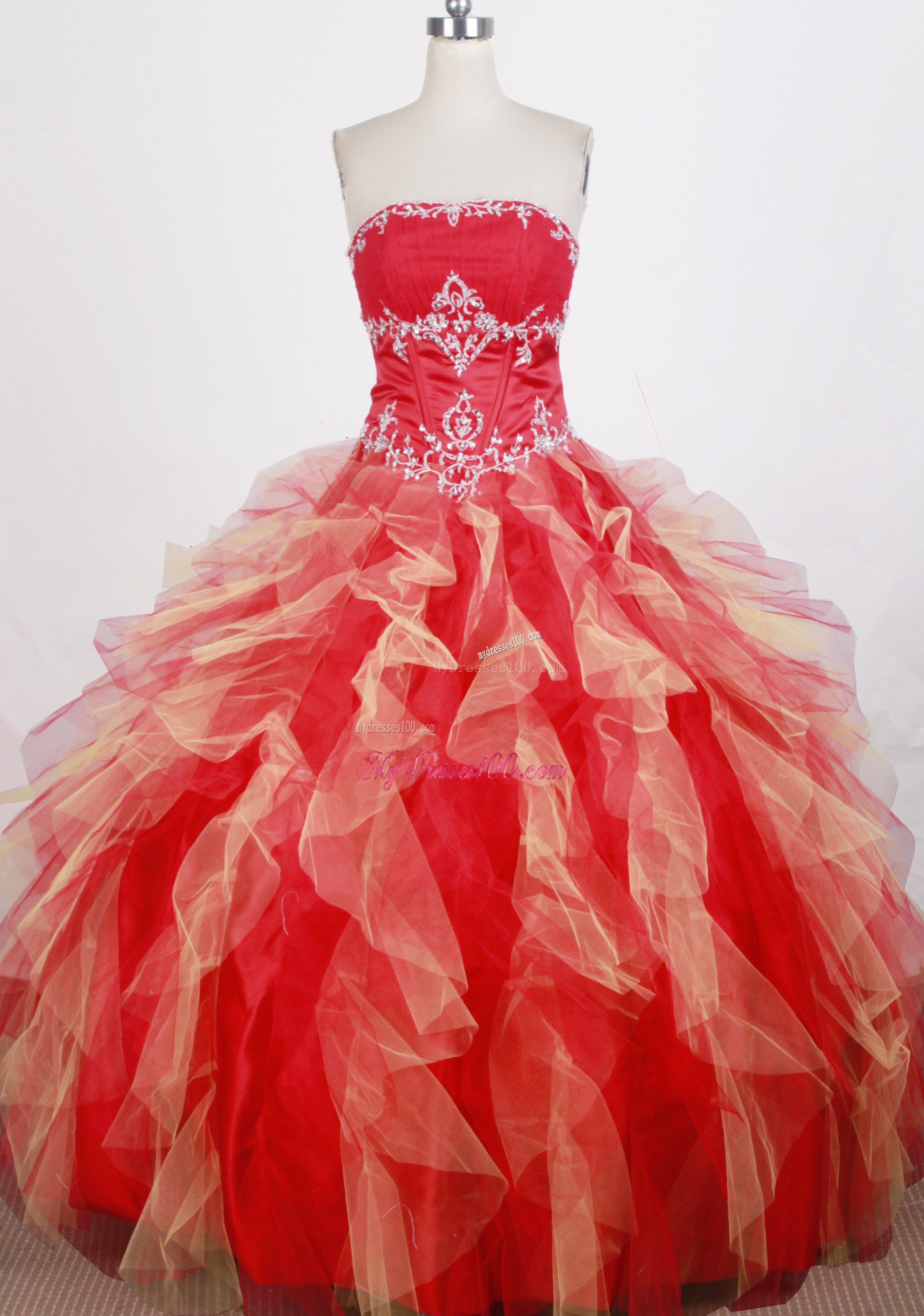 Strapless Ruffles Sweet 15 Dresses Decorated by Appliques with Beadings