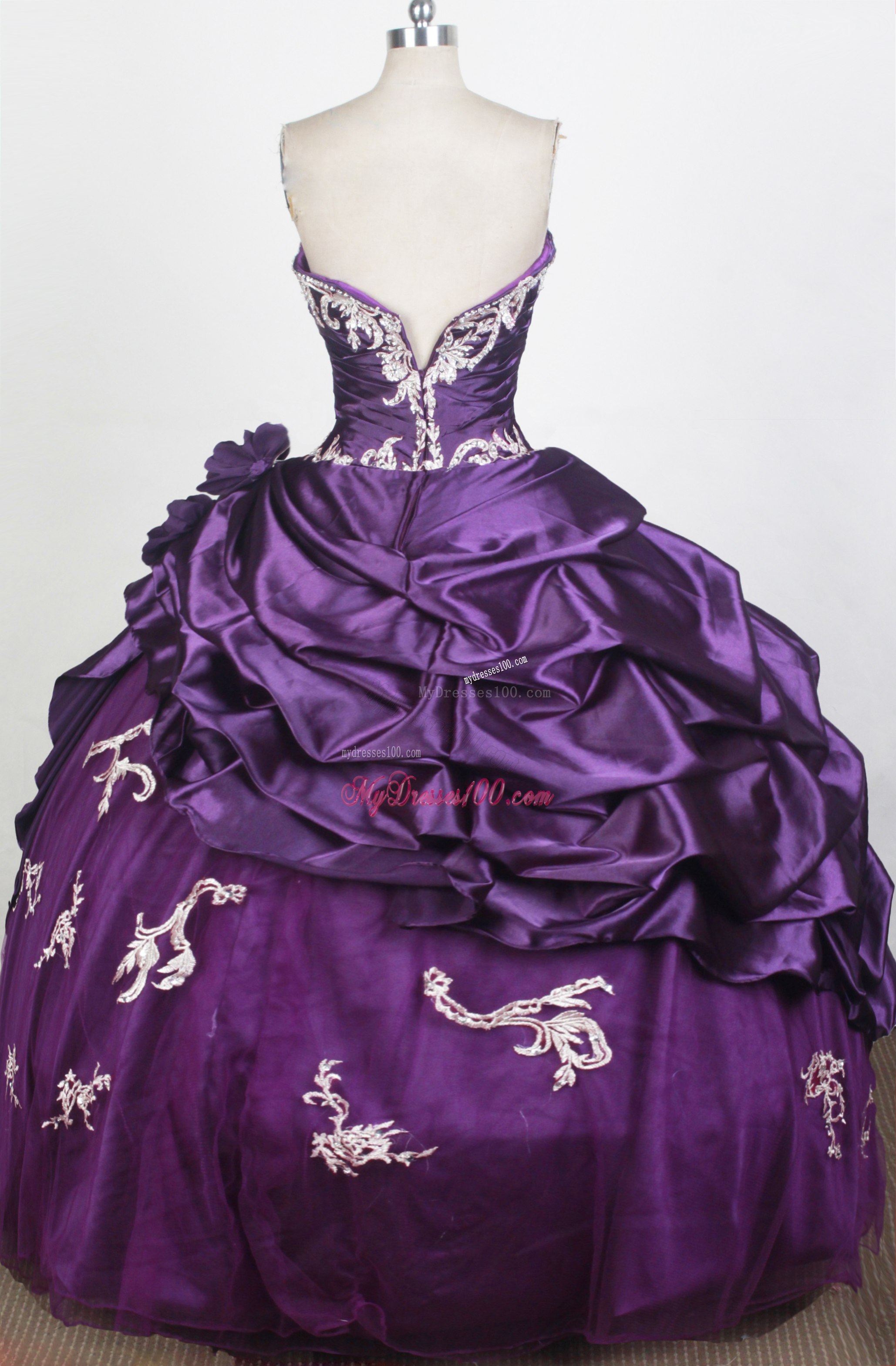 Hand Made Flowers Pick-ups Sweet 15 Dresses in Purple with White Appliques