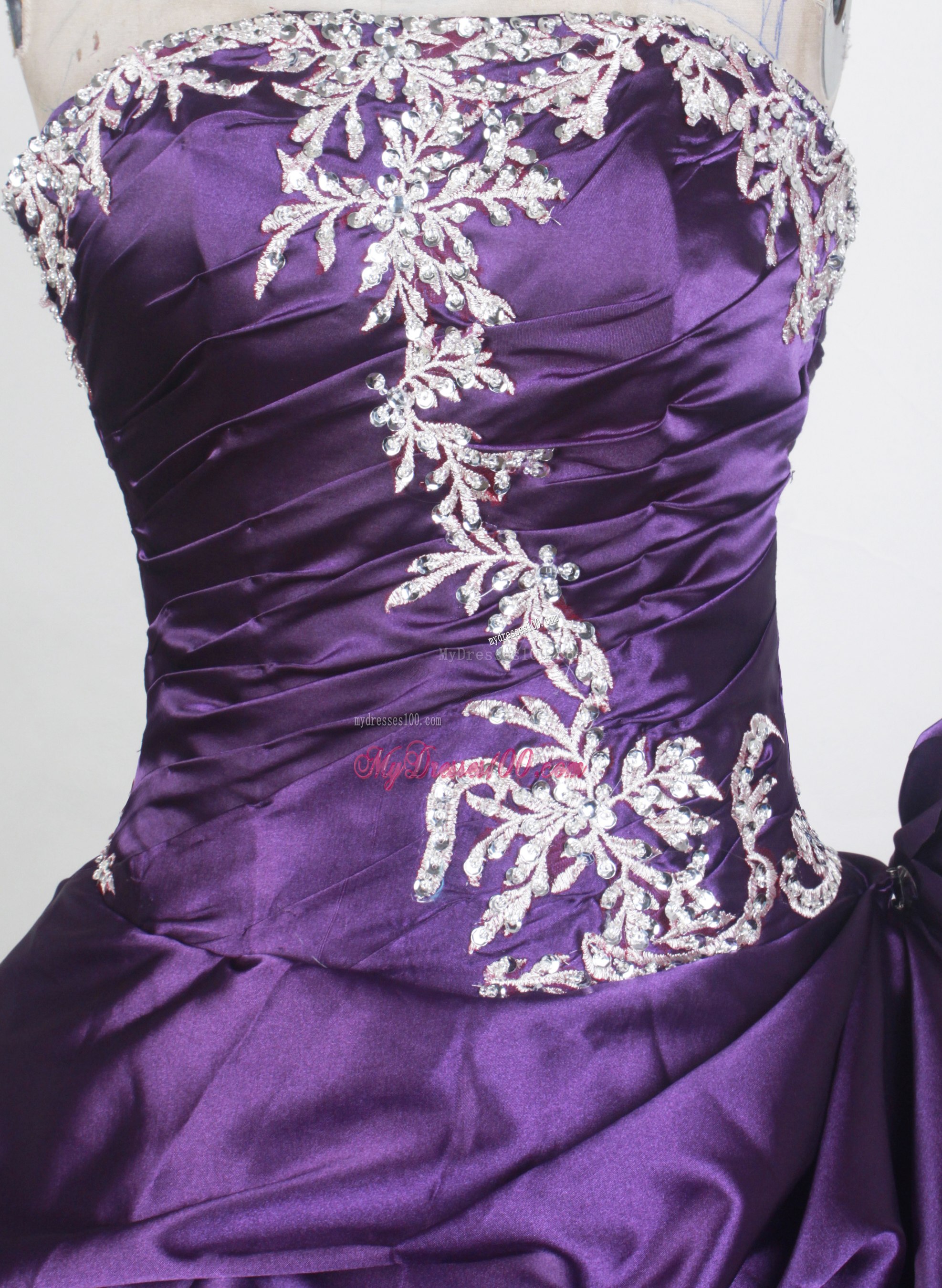 Hand Made Flowers Pick-ups Sweet 15 Dresses in Purple with White Appliques