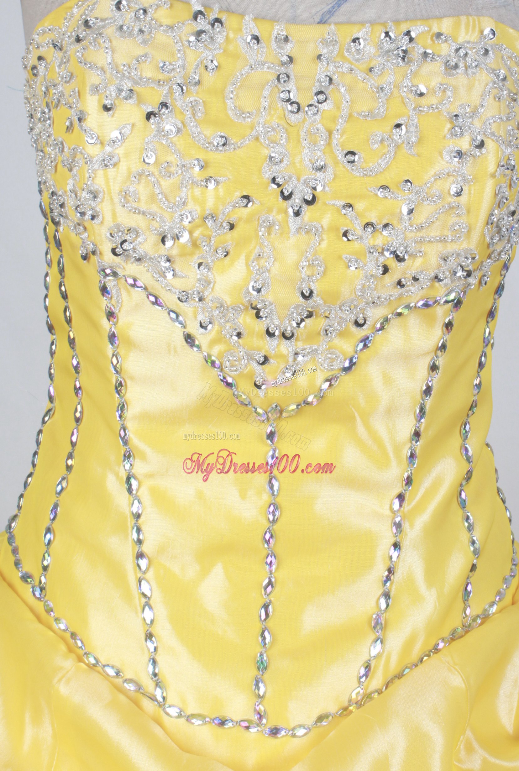 Yellow Beading and Appliques Sweet 16 Dresses with Court Train