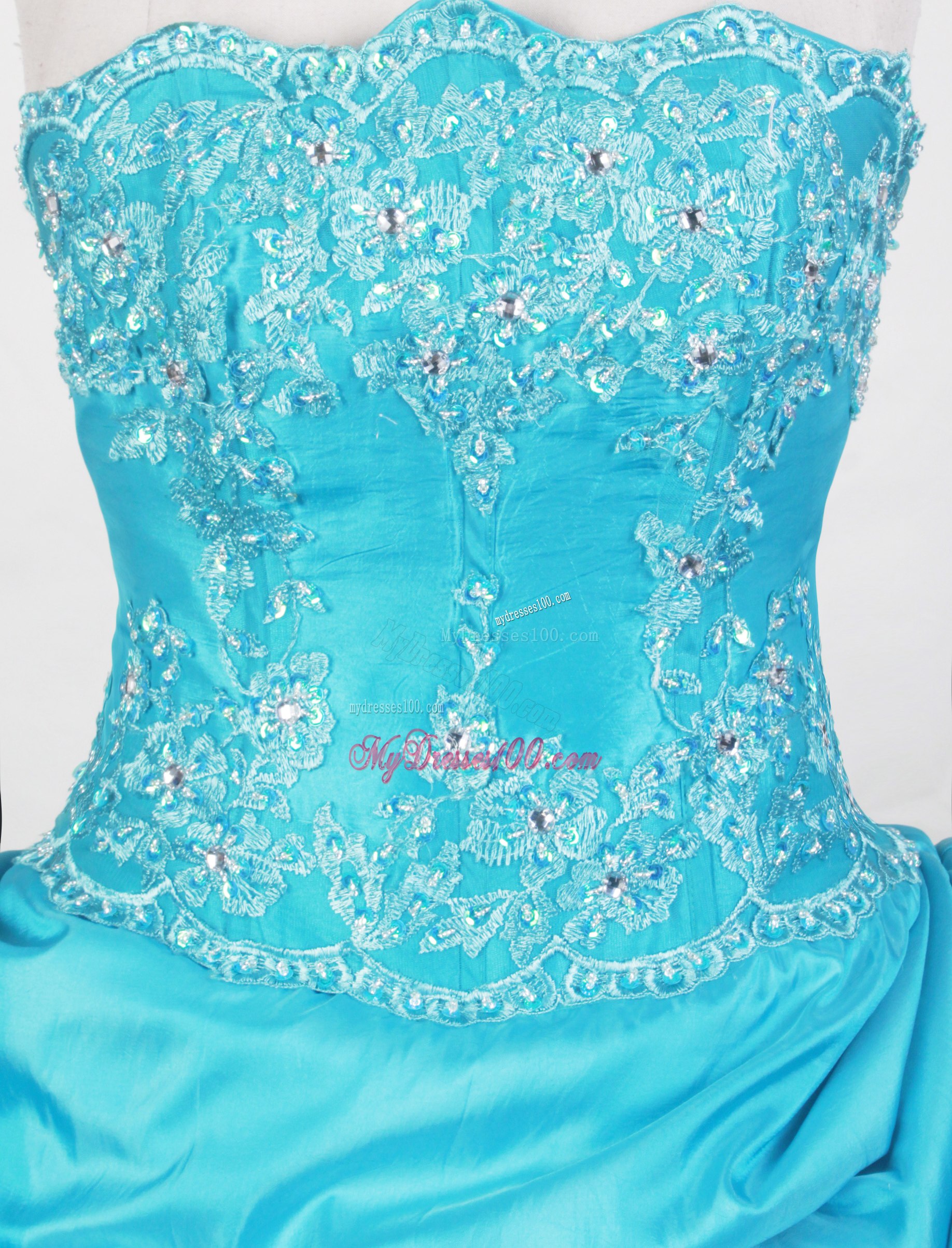 Petal Neck Quinceanera Dress with Beadings Tiers and Lace Hemline