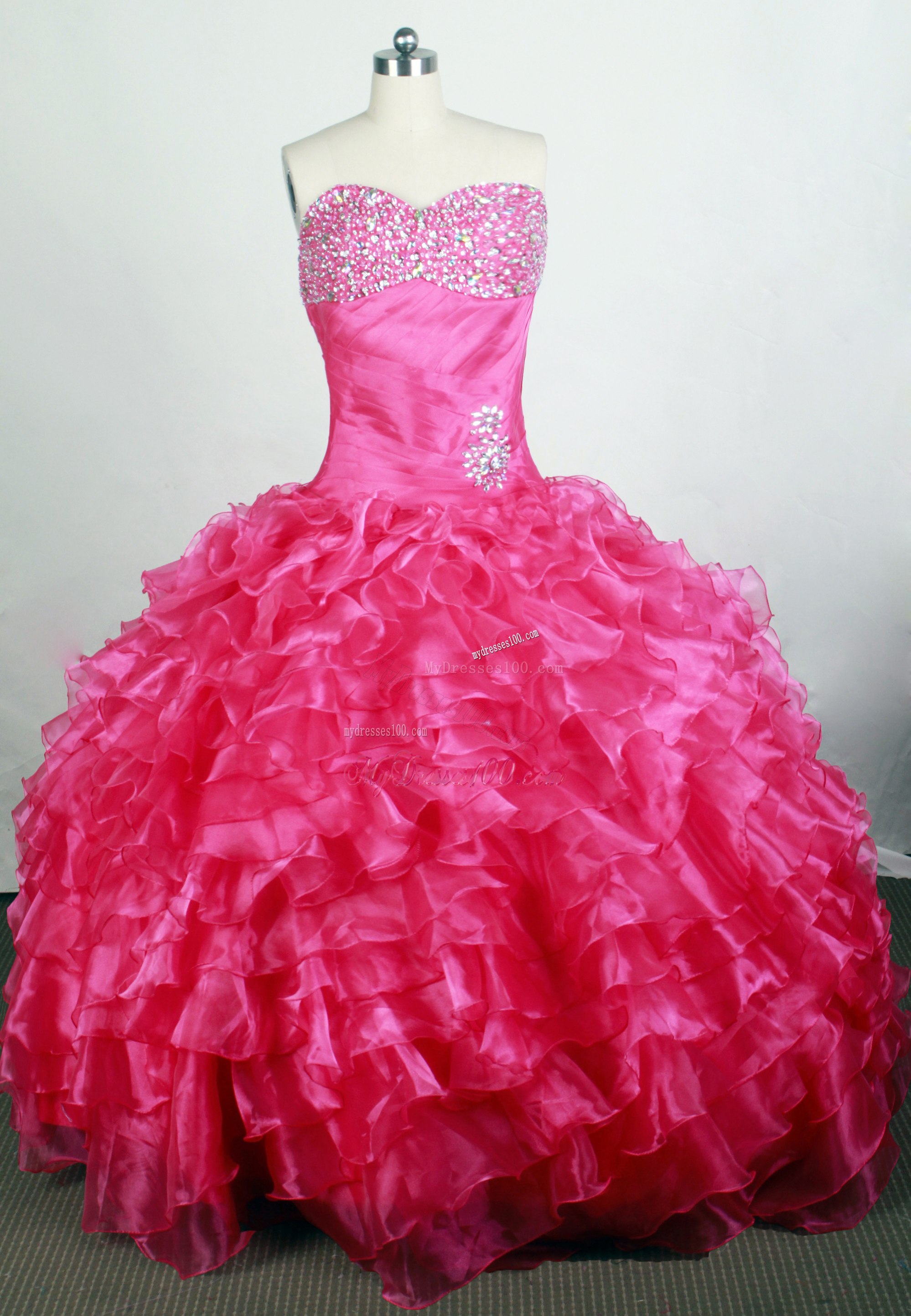 Beaded Sweetheart Quinceanera Dresses with Ruching and Ruffles