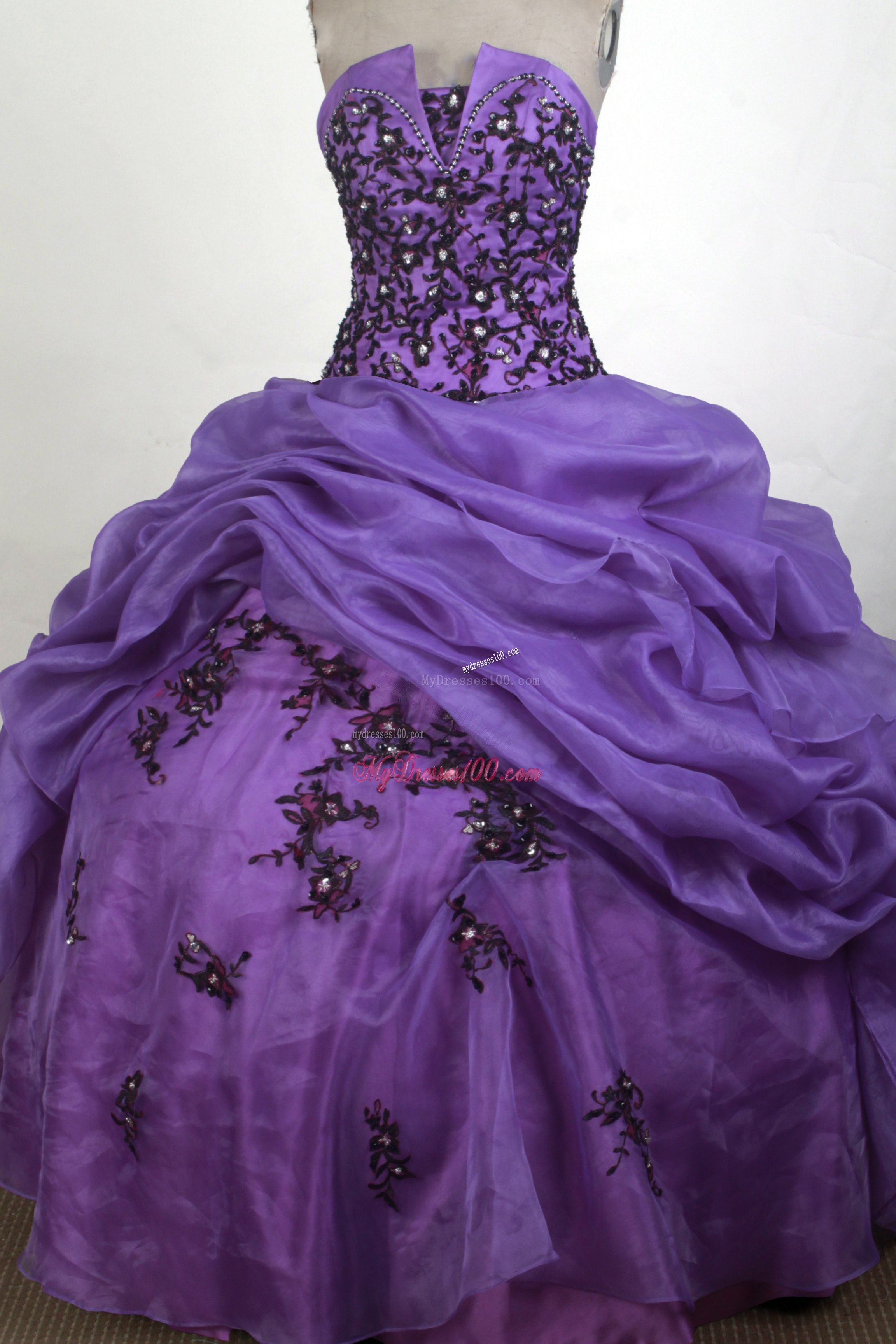 Beading Appliques and Pick-ups Decorated Sweet 16 Dresses in Purple