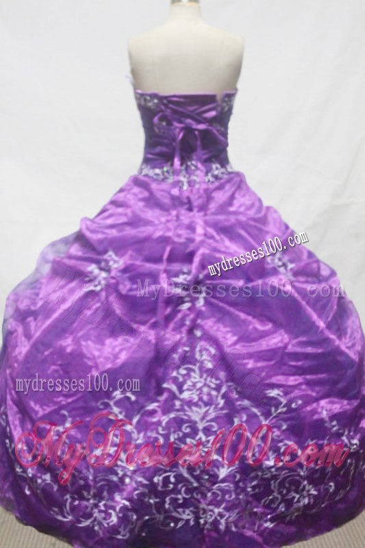 Sweet Ruching Organza Quinceanera Dress with White Floral Embroideries