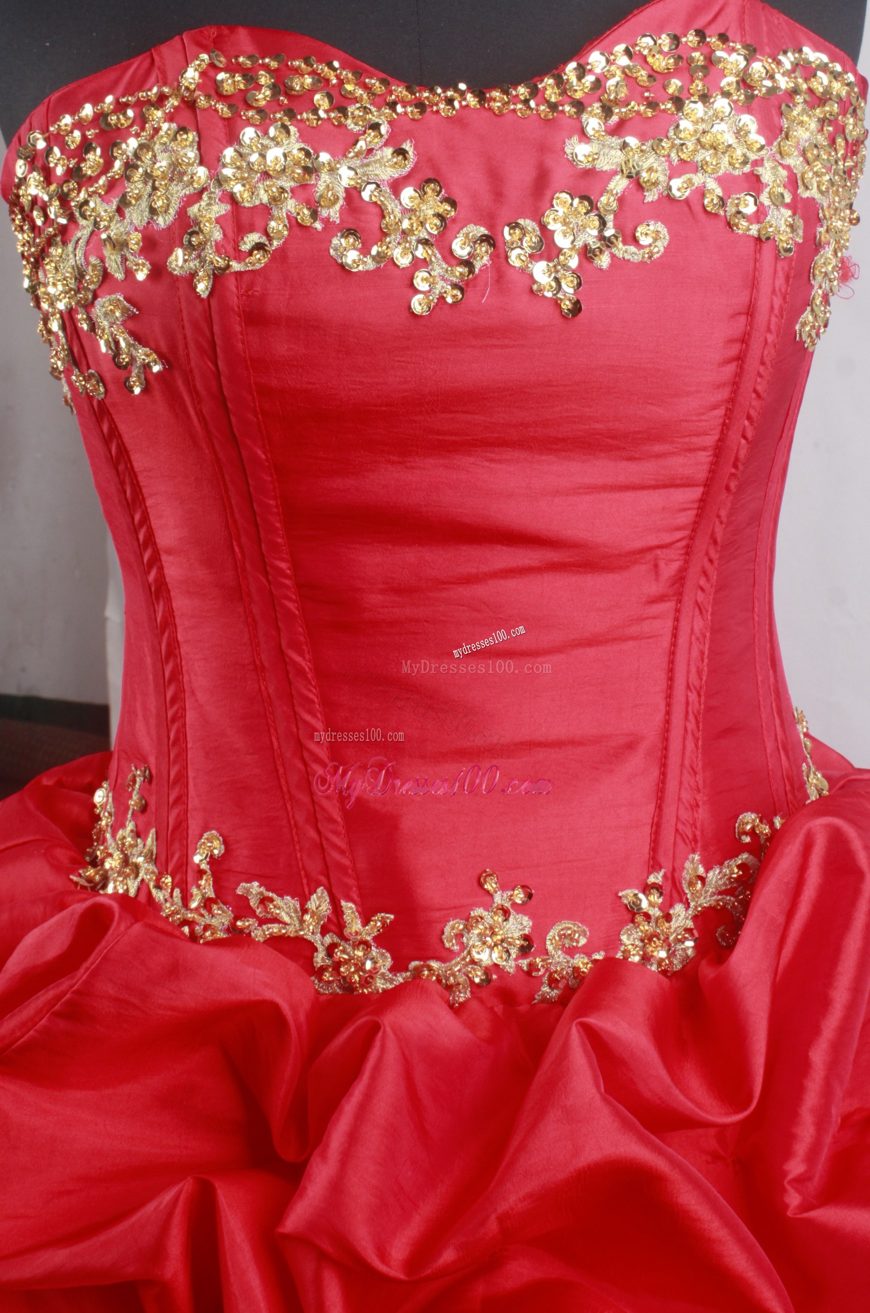 Pick-ups Accent Red Qinceanera Dress Of Court Train