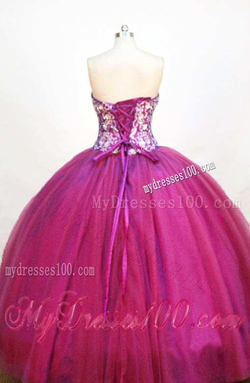 Pretty V-neck Fuchsia Puffy Dresses for Quince with Appliques