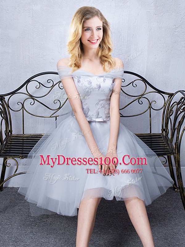 Off the Shoulder Short Sleeves Sleeveless Tulle Knee Length Lace Up Bridesmaids Dress in Grey with Lace and Appliques and Belt