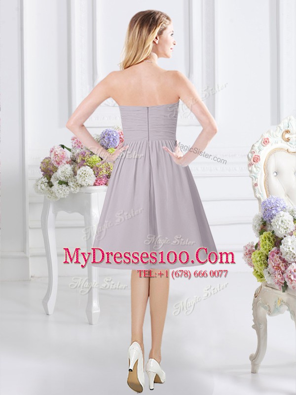 Cheap Grey Chiffon Zipper Sweetheart Sleeveless Knee Length Bridesmaids Dress Ruching and Hand Made Flower