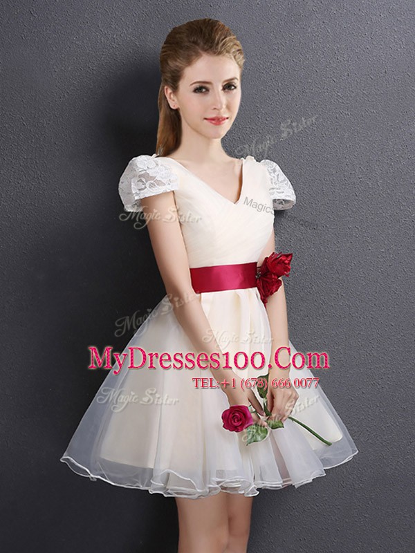 On Sale Champagne Dama Dress Prom and Party and Wedding Party and For with Lace and Hand Made Flower V-neck Short Sleeves Lace Up