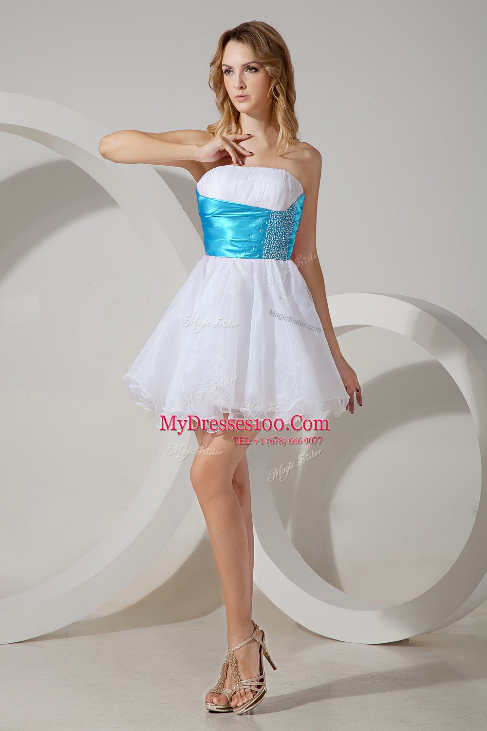 Classical White Zipper Court Dresses for Sweet 16 Beading Sleeveless Mini Length