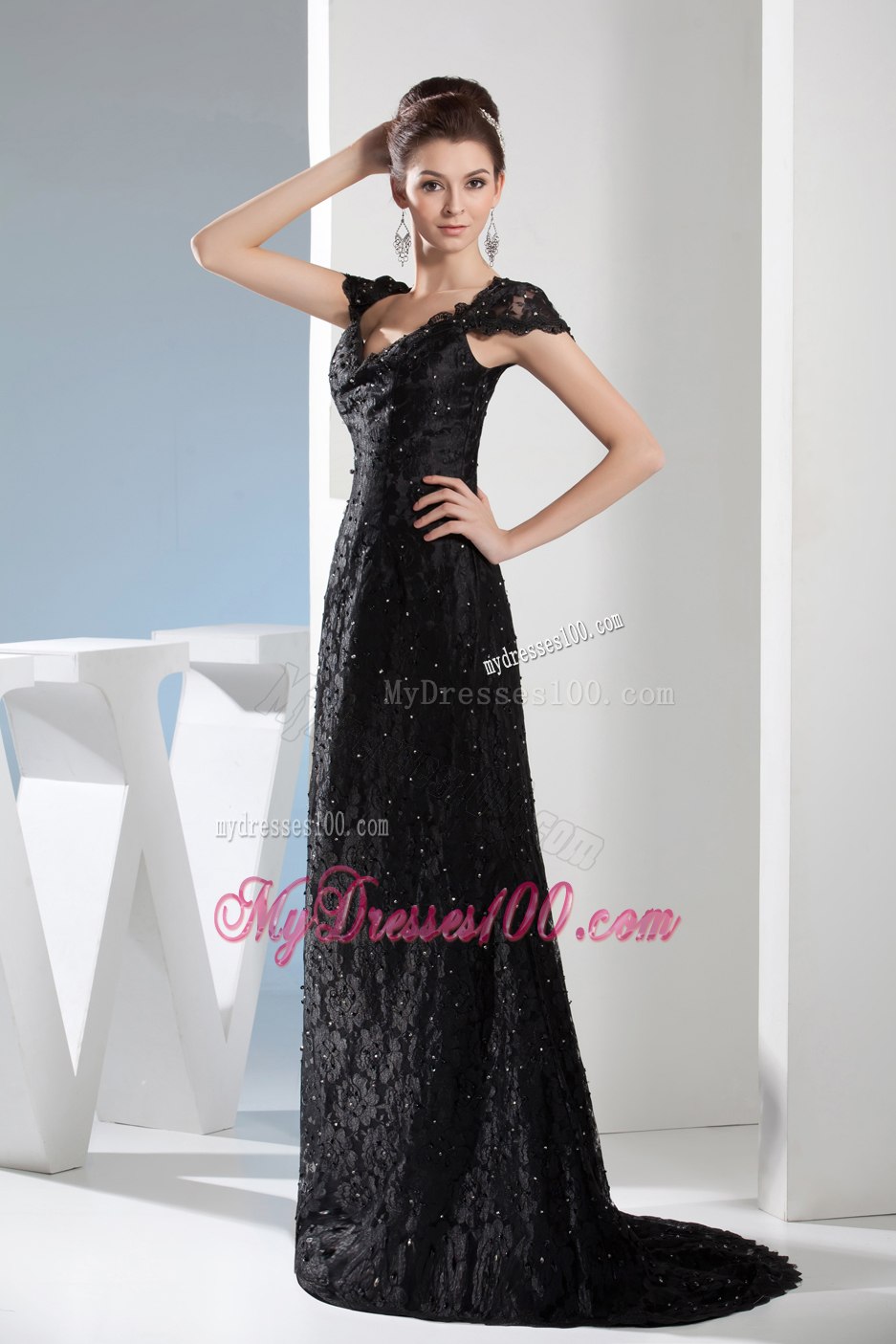Beading Black Lace V-neck Column Celebrity Dresses with Cap Sleeves