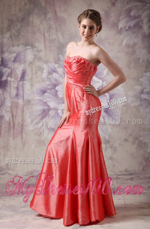 Elegant Coral Red Column Sweetheart Celebrity Dresses with Beading