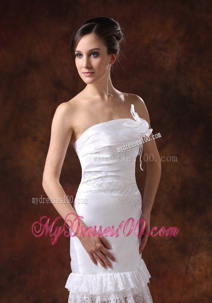 Affordable Strapless Knee-length Column Lace Beach Wedding Dresses
