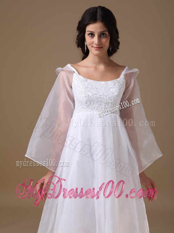 Princess Scoop Floor-length Lace Wedding Dress with Long Sleeves