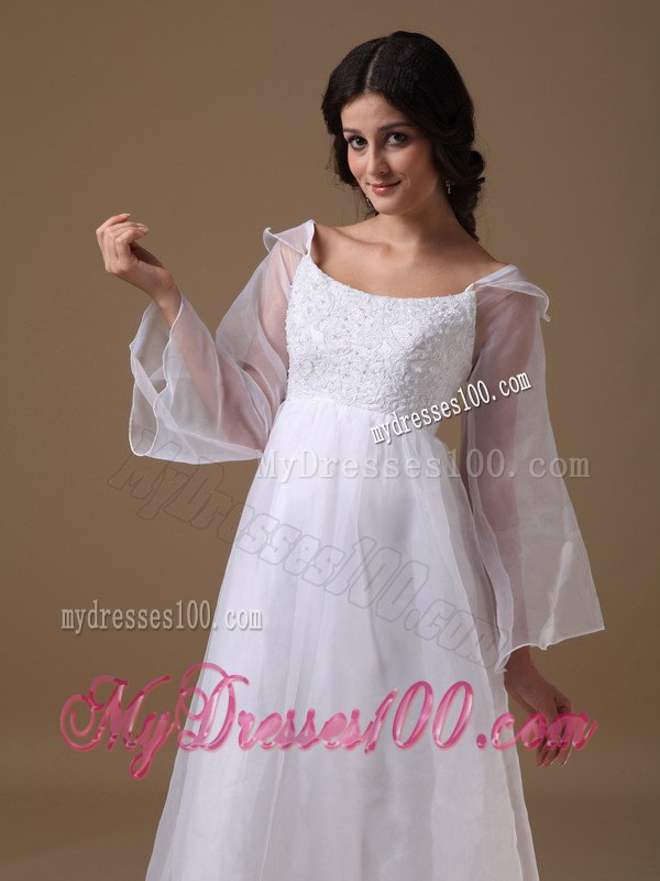 Princess Scoop Floor-length Lace Wedding Dress with Long Sleeves