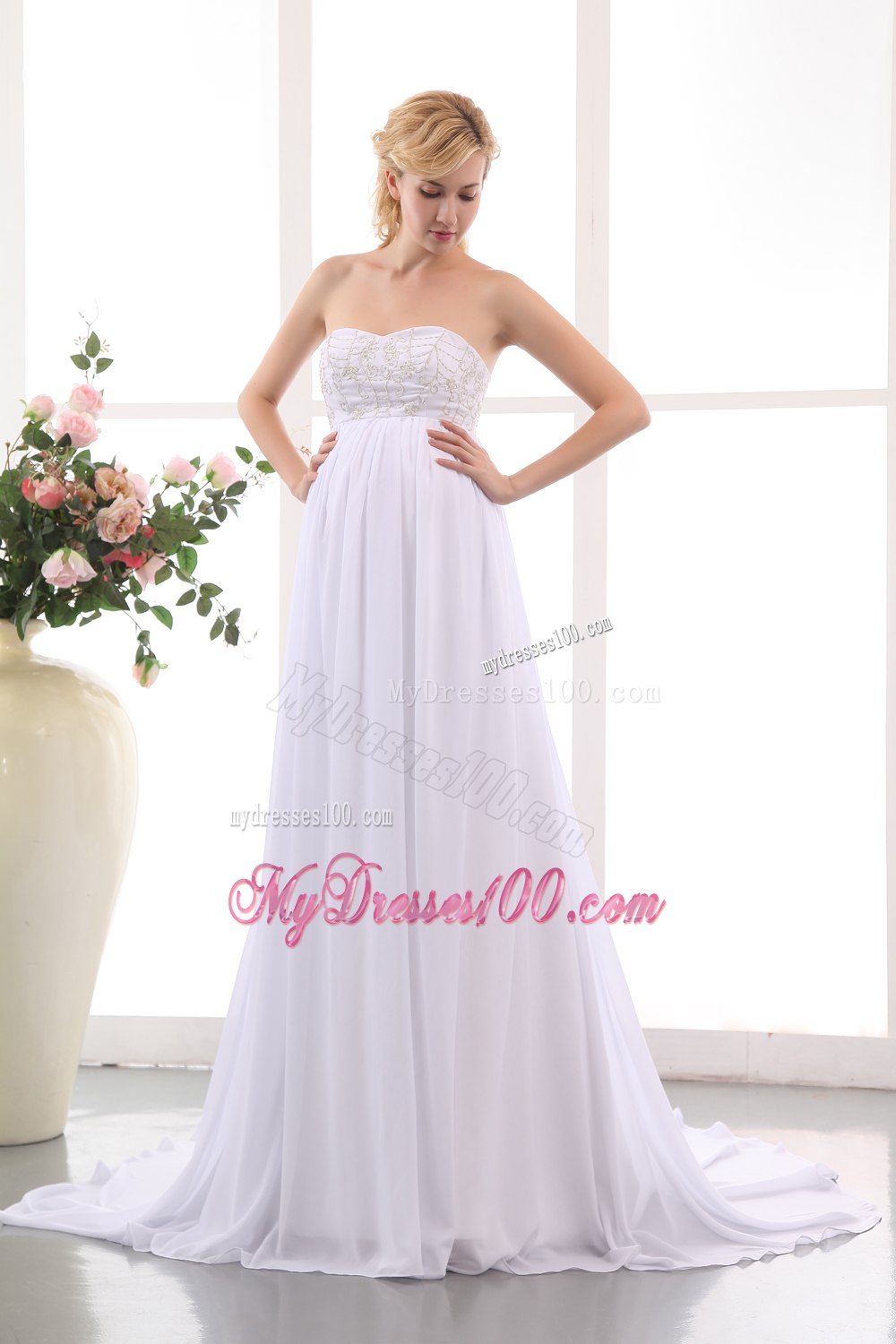 Beautiful Empire Sweetheart Chapel Train Beading Wedding Dresses