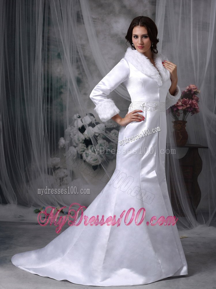 Beautiful Mermaid V-neck Beading Wedding Dress with Long Sleeves
