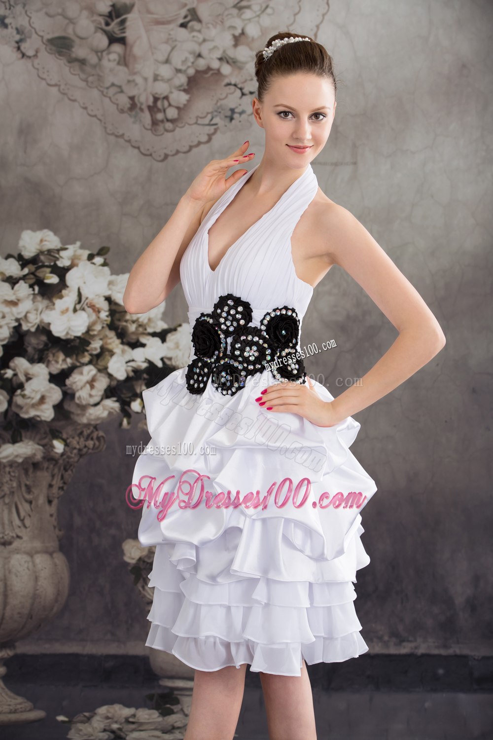 Black Hand Made Flowers Halter Top Princess Short Wedding Dress