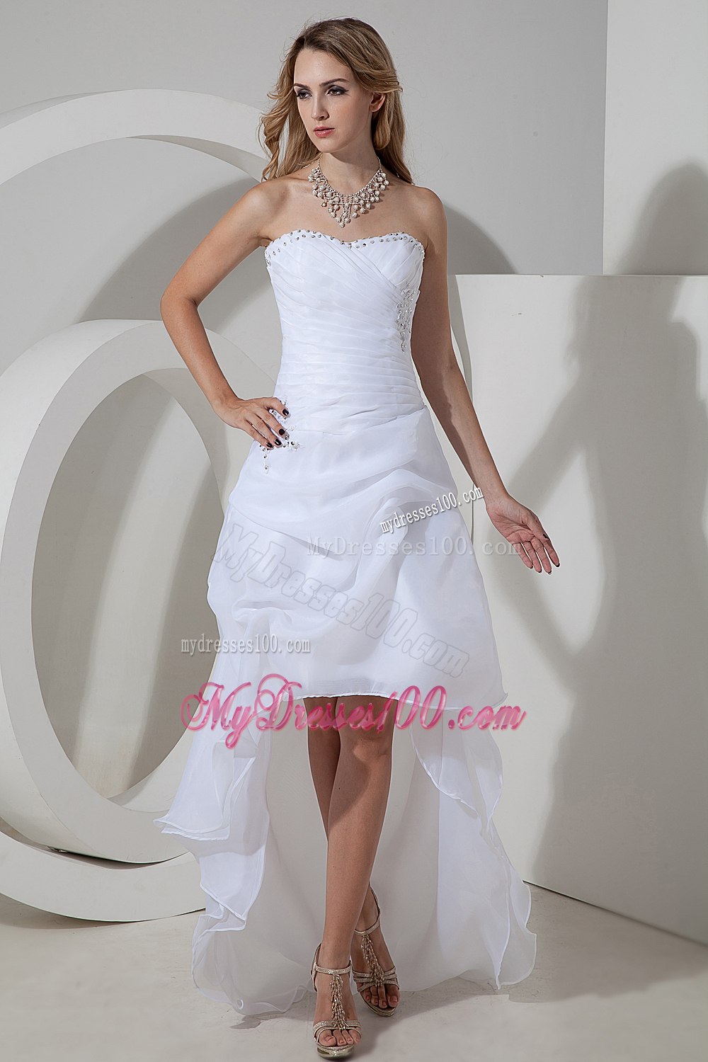 Elegant High-low Beading Wedding Dress With Strapless Princess