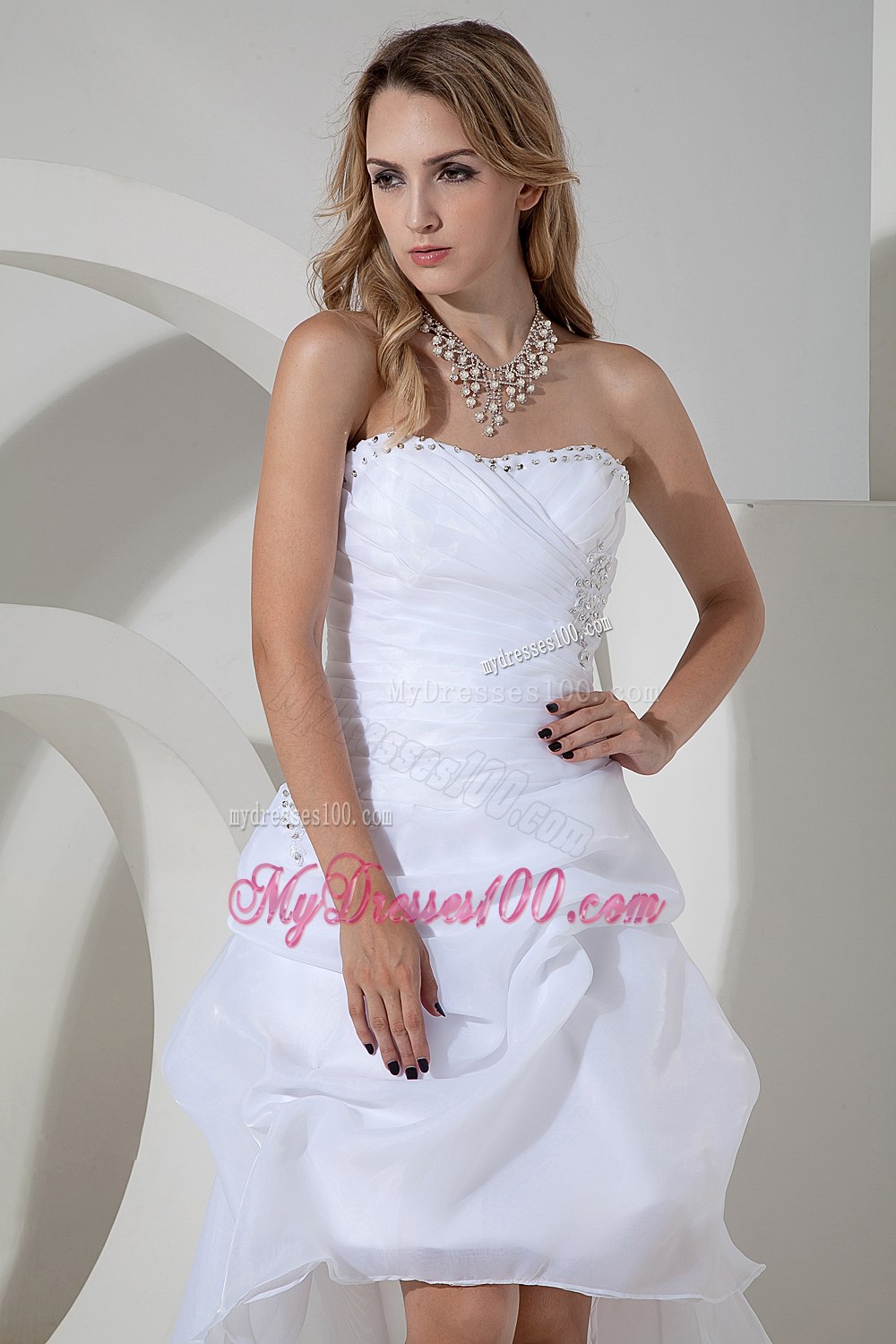 Elegant High-low Beading Wedding Dress With Strapless Princess