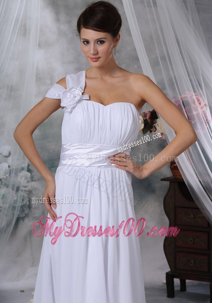 Elegant Column One Shoulder Ruching Wedding Dresses For Outdoor