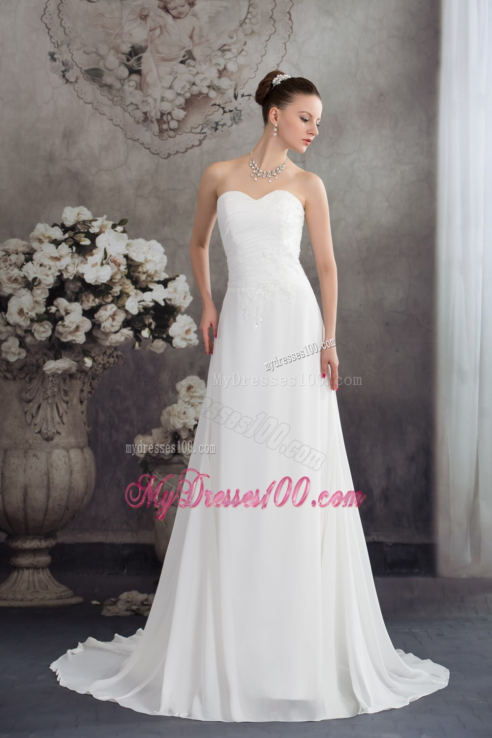 Empire Sweetheart Court Train Appliques Wedding Dress