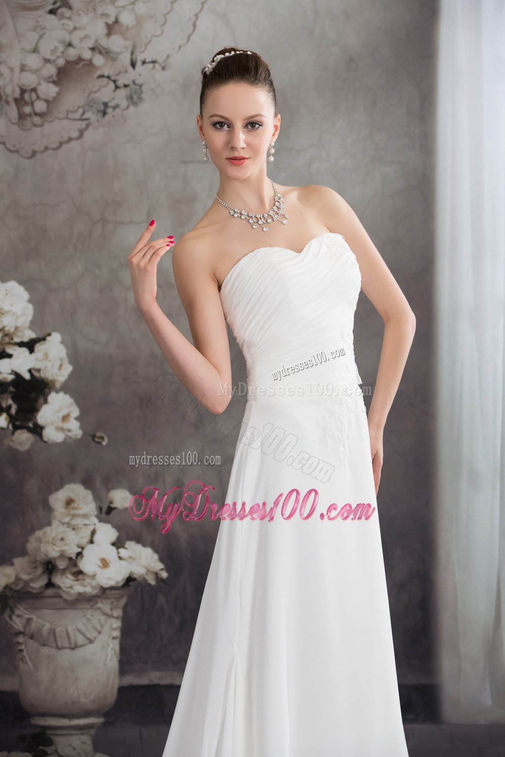 Empire Sweetheart Court Train Appliques Wedding Dress