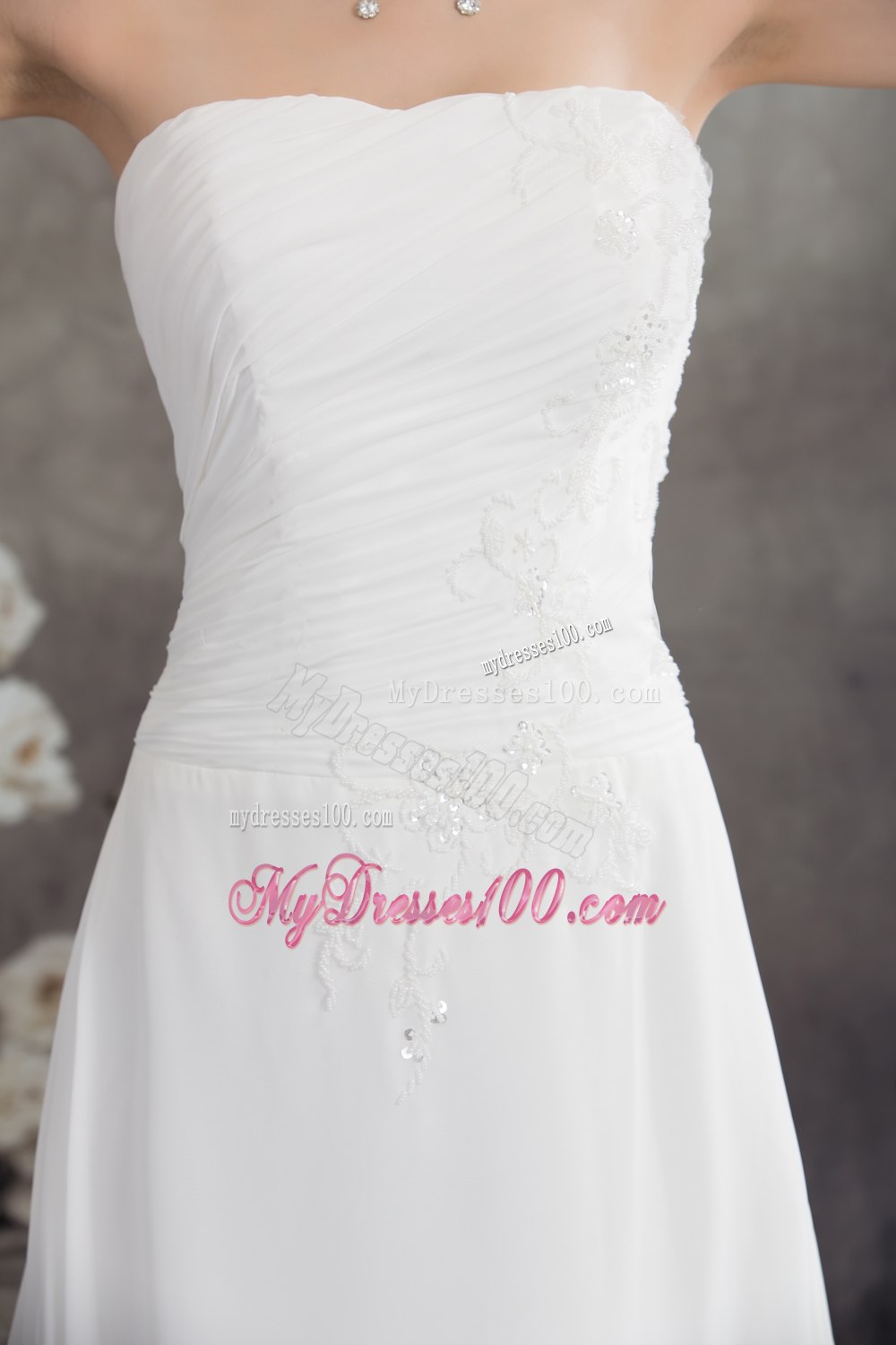Empire Sweetheart Court Train Appliques Wedding Dress