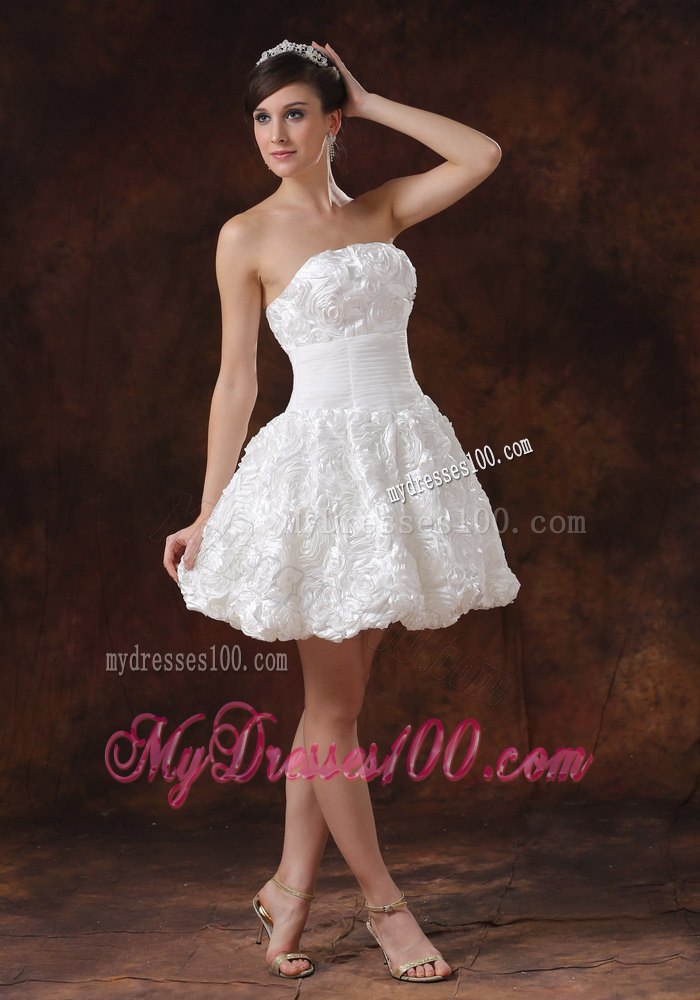 Fabric With Rolling Flower Strapless Short Beautiful Wedding Dress
