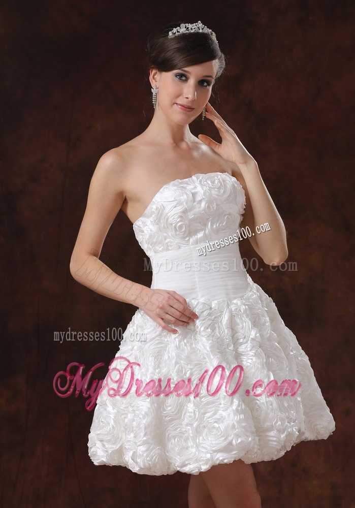 Fabric With Rolling Flower Strapless Short Beautiful Wedding Dress